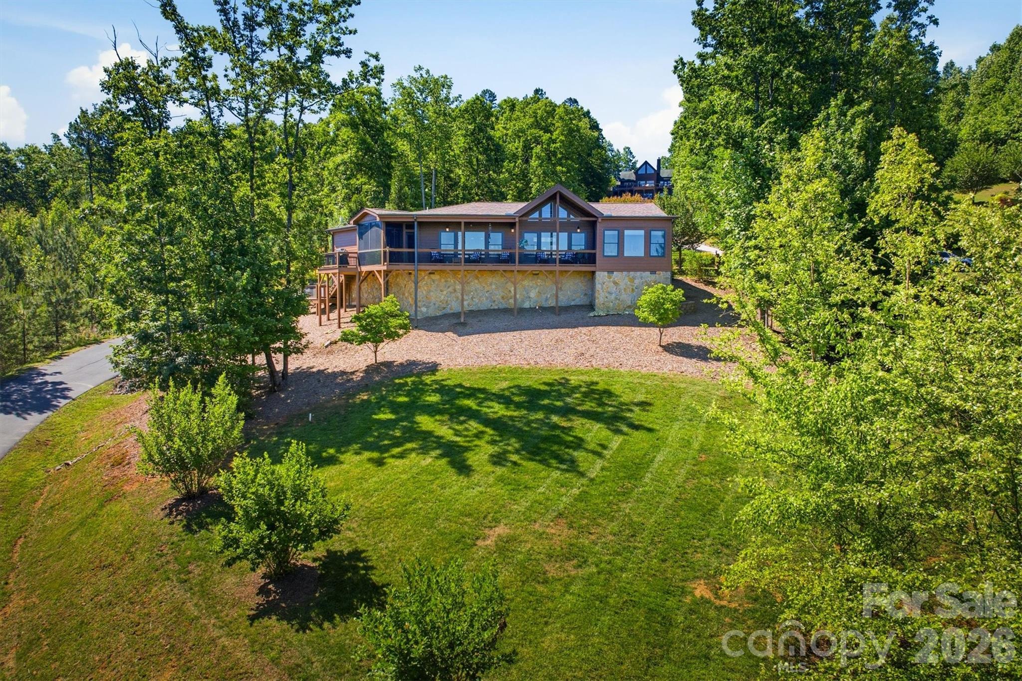 315 Lakeview Trail