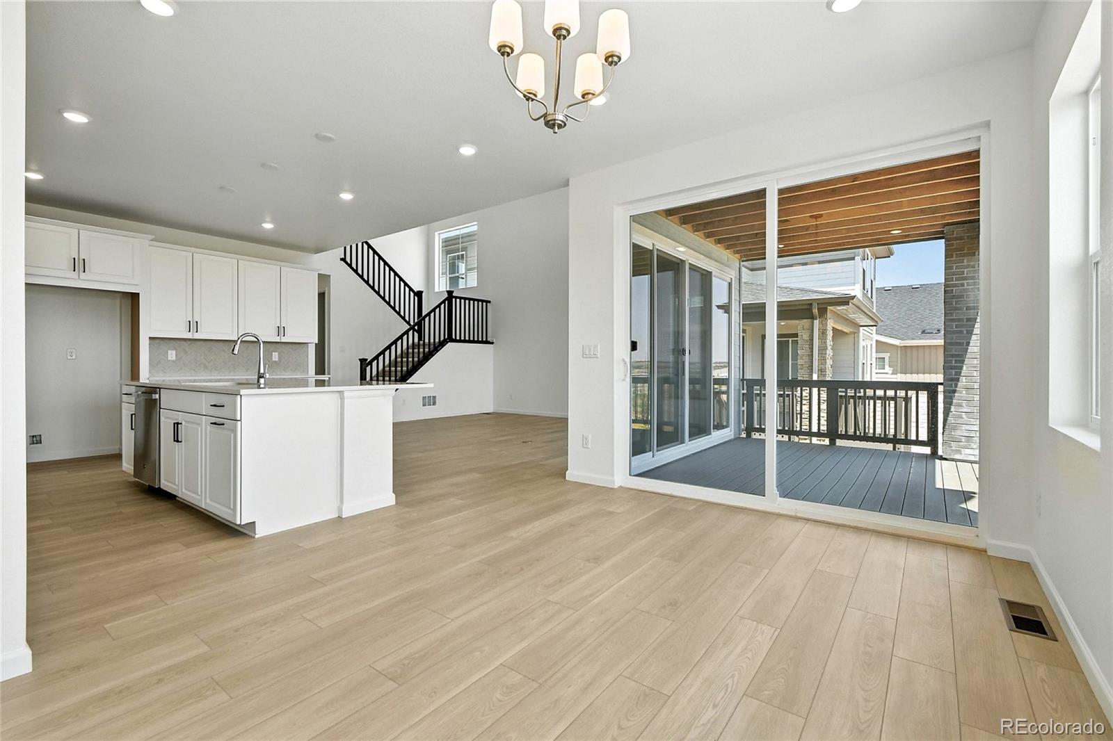 8836 Whiteclover Street