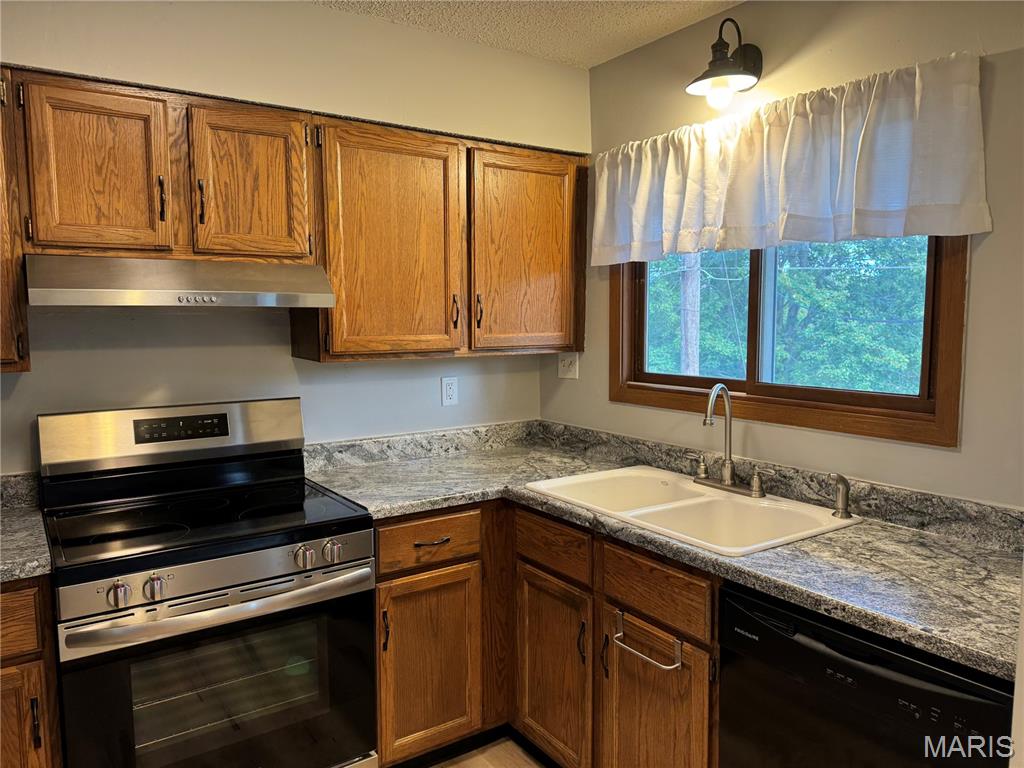 808 Huckleberry Heights Drive