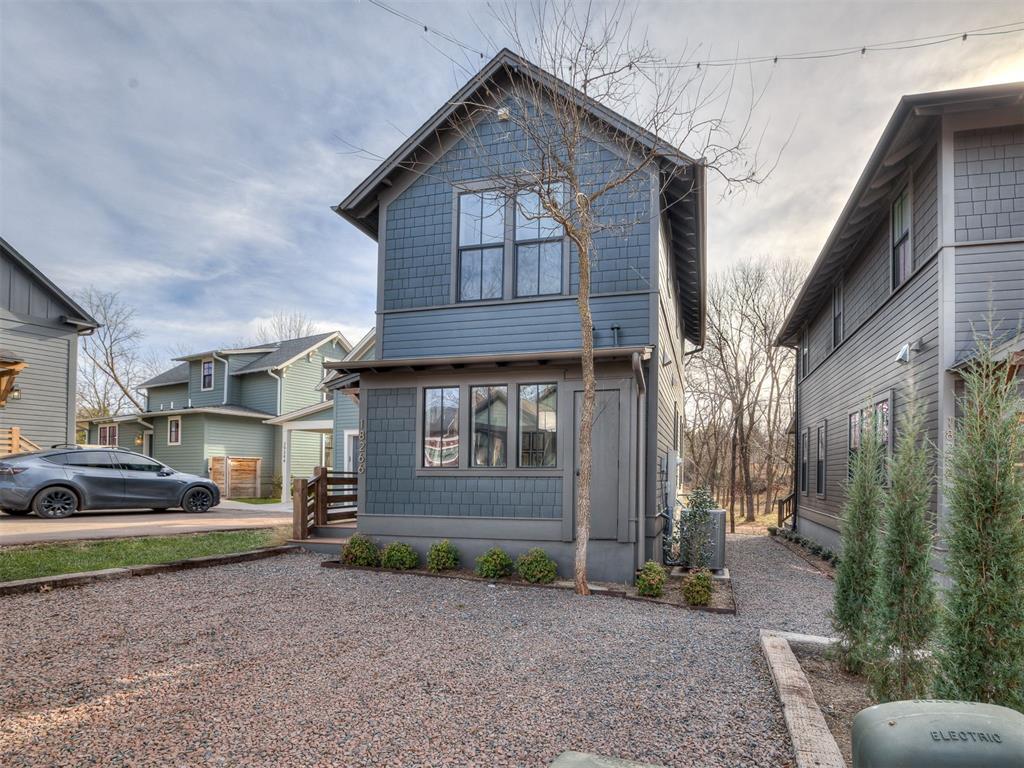 Tucked in the back of Selah Oklahoma's newest master-planned community this charming, stylish cottage is now available. Selah is in year 3 of a 25-year vision, featuring a working farm, future vineyard, Evergreen Academy, Sip @ Selah, Pryor’s Kitchen, and more. Just 8 miles from the University of Oklahoma, yet it feels like a peaceful retreat. Ideal for downsizers, weekenders, Sooner parents, full-time residents, or investors looking for an Instagram-worthy Airbnb. Inspired by communities like 30A and Carlton Landing—without the water but just minutes from the metro. Experience intentional living in a truly unique setting.