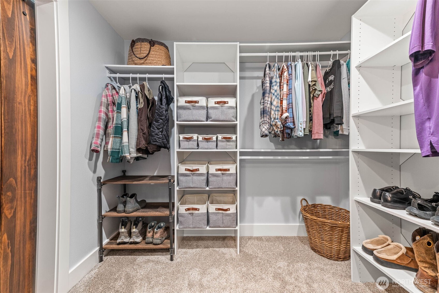 2809 Moorelands Avenue NW