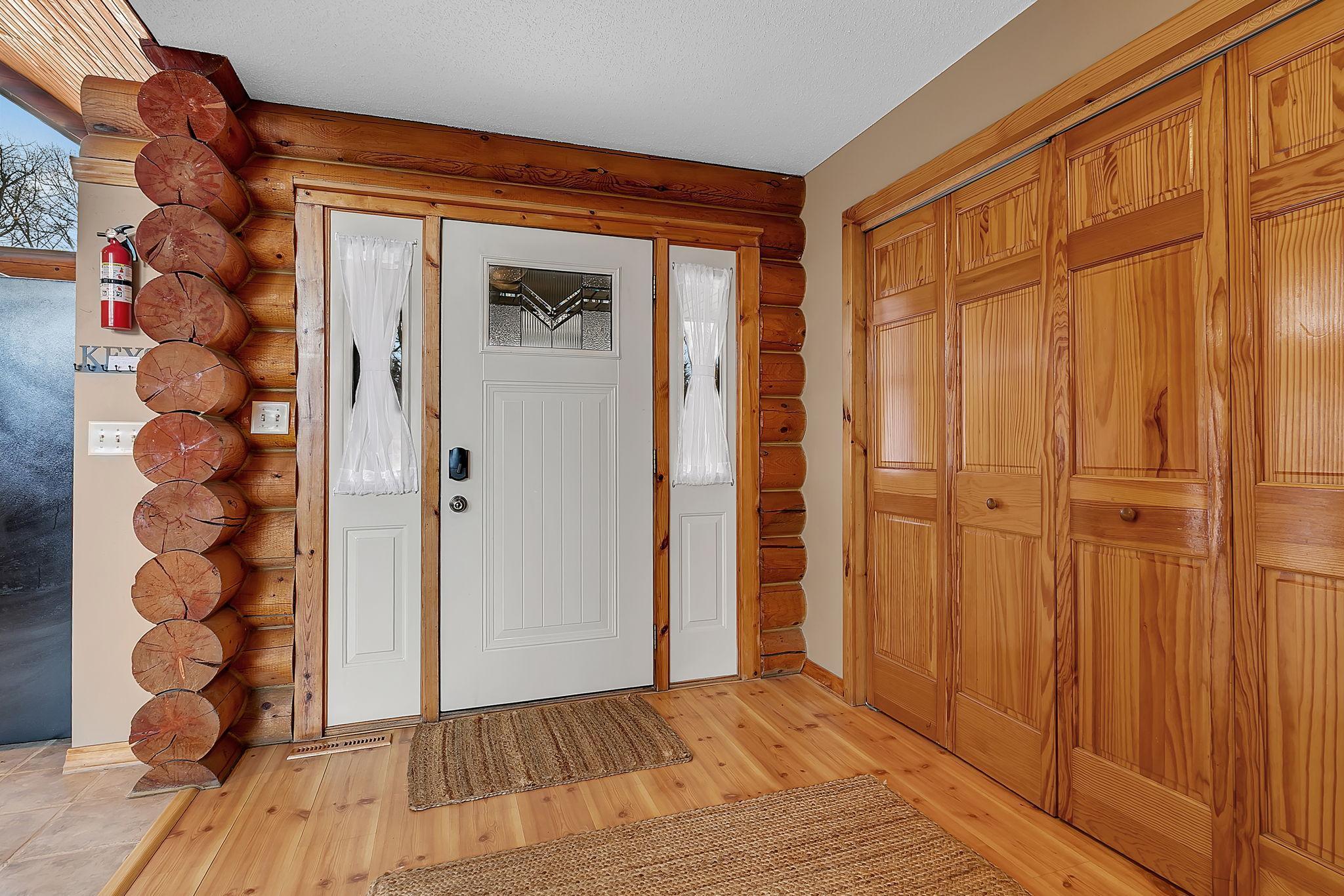 20368 Edgehill Circle