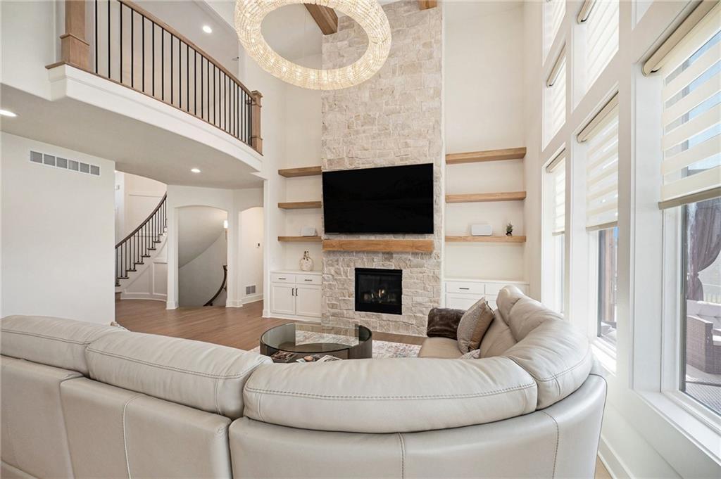 2171 NW Palisades Drive