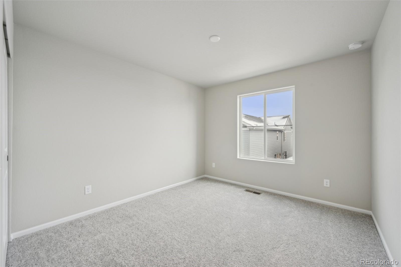 8779 Whiteclover Street