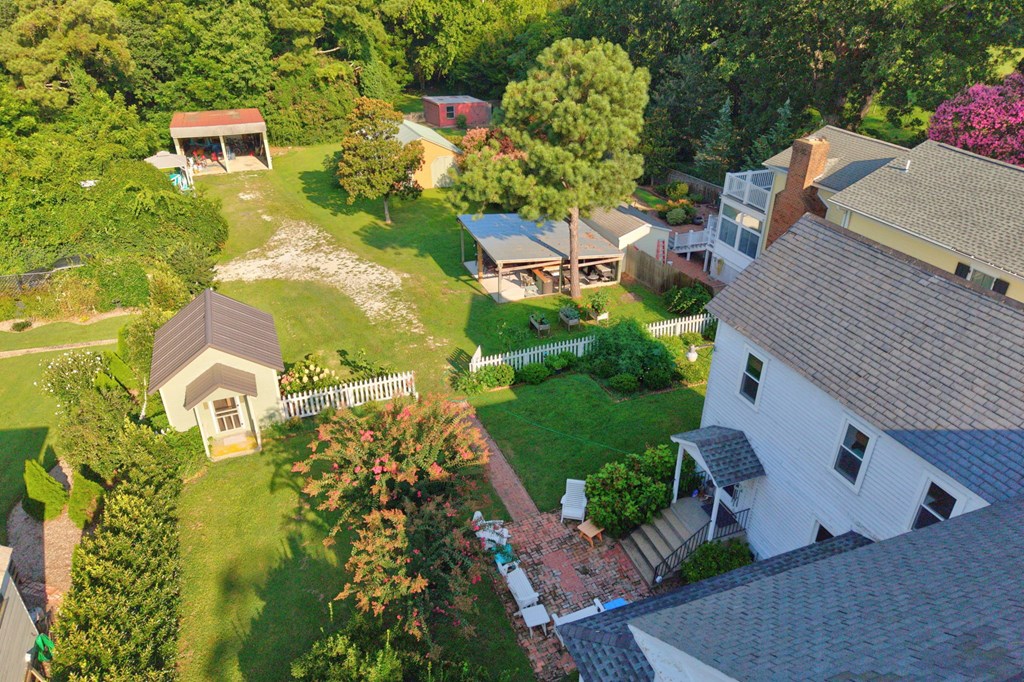 16366 Courthouse Rd A