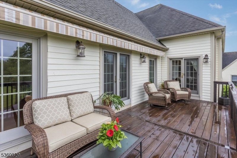 22 Troon Dr