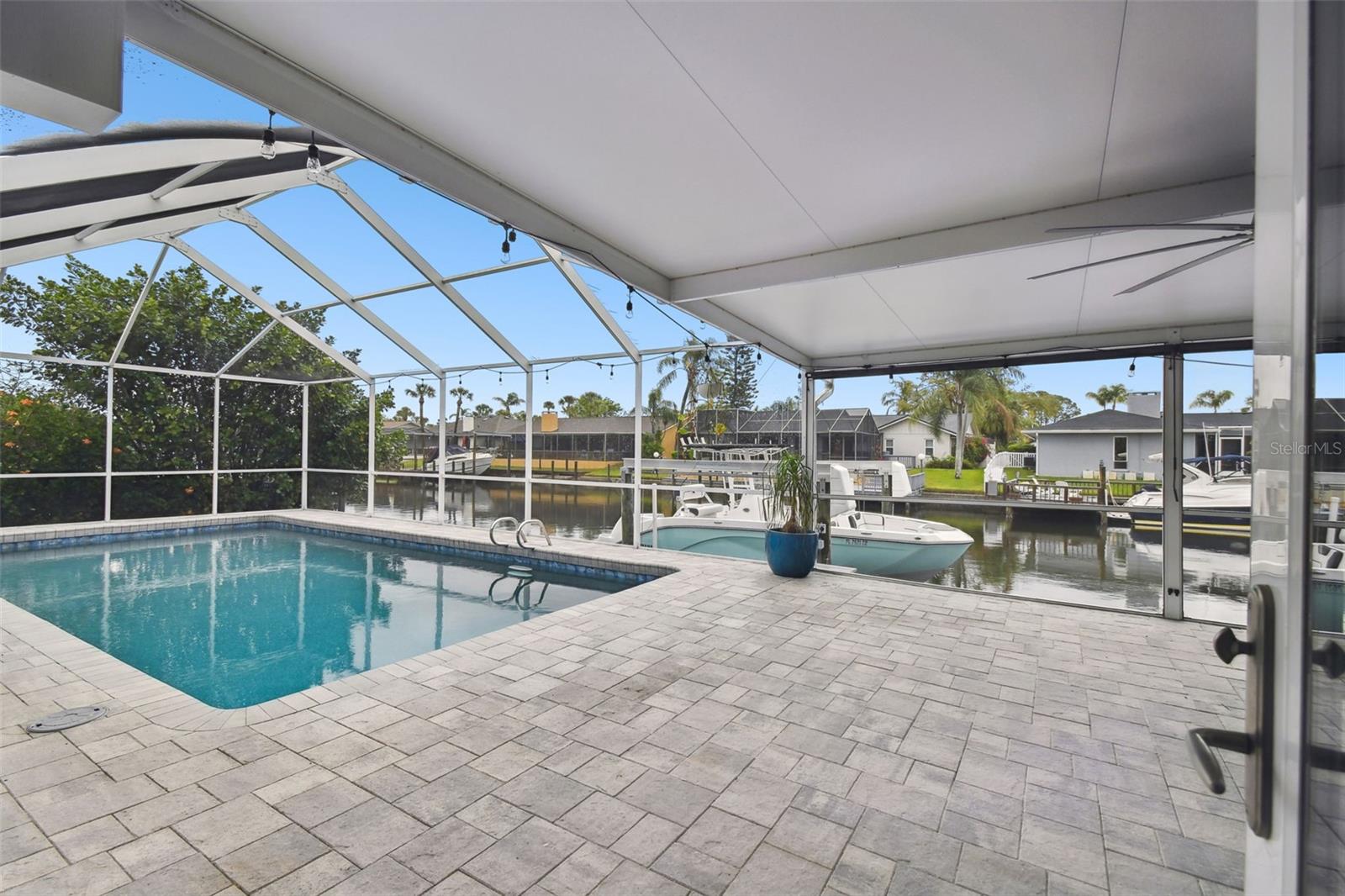 6109 Schooner Way