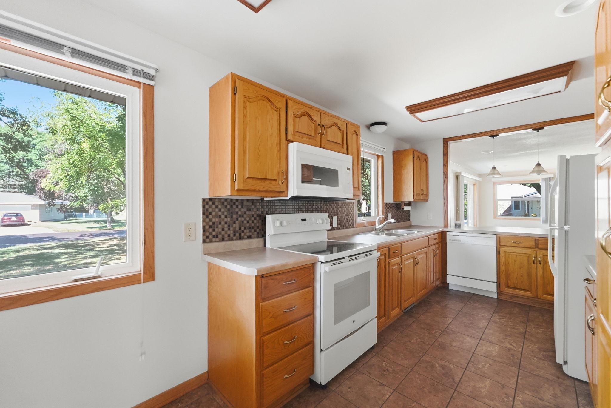 80 Woodhill Road