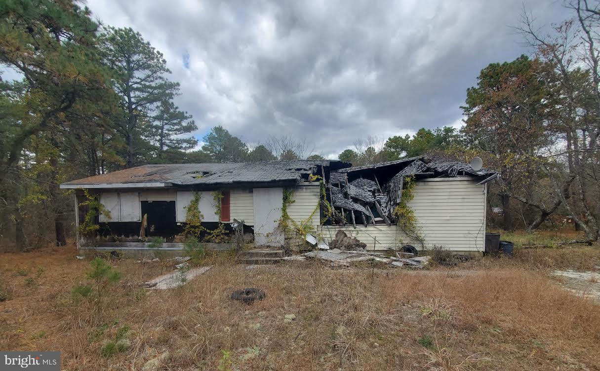 1 SBranch Dr  