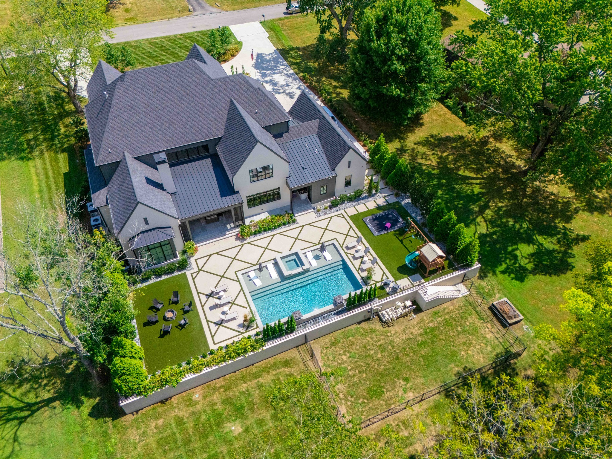 1311 Parker Pl