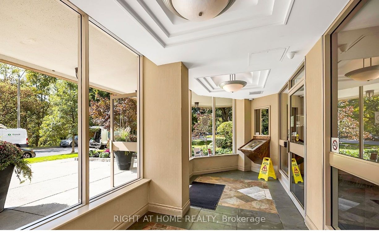 4 S Park Vista Dr 1113
