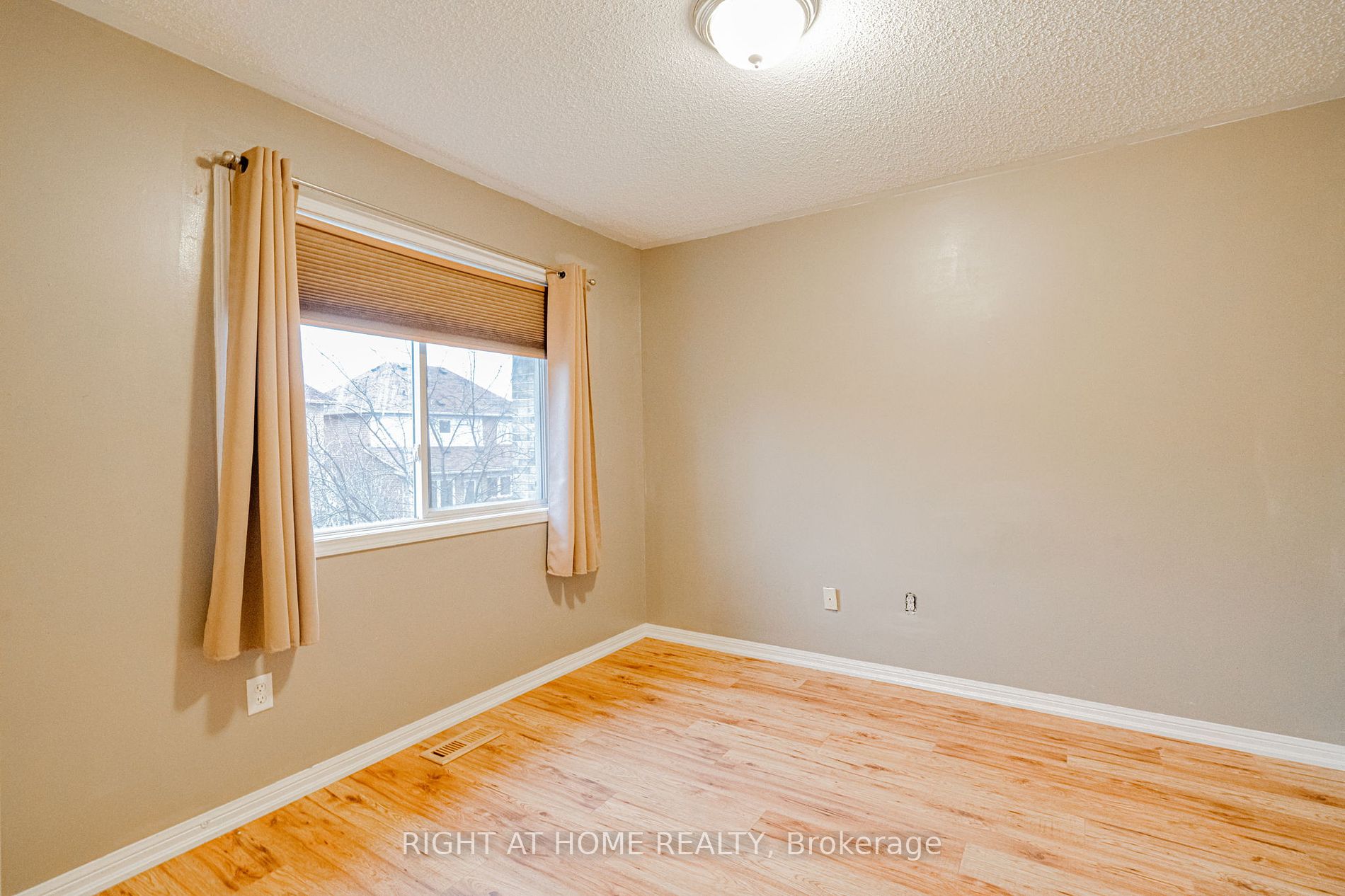 3155 Rock Harbour Rd