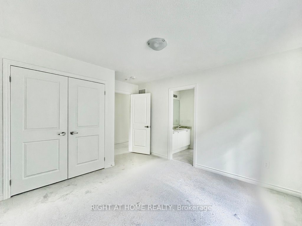 80 Calypso Ave