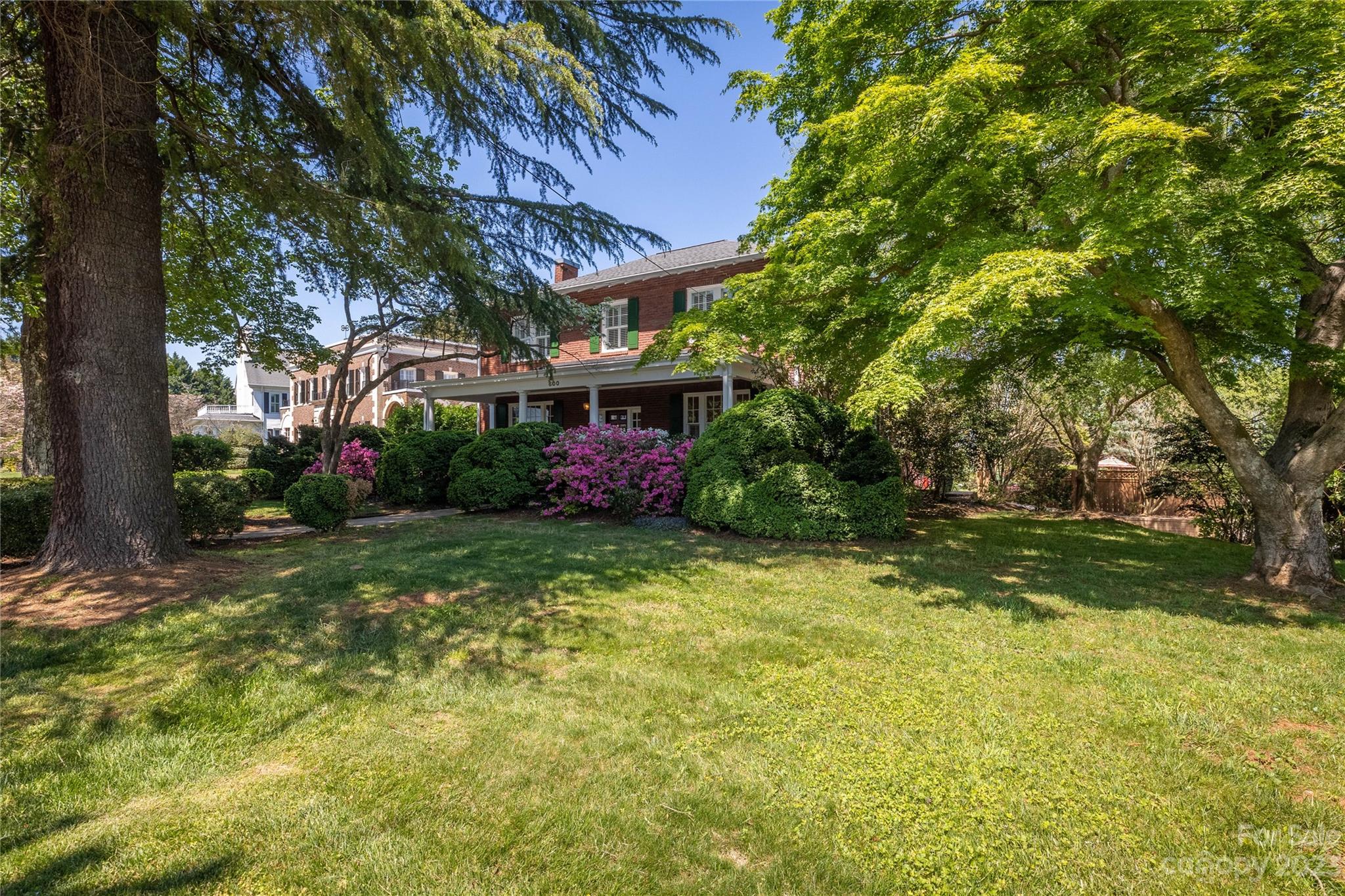 600 West Union Street