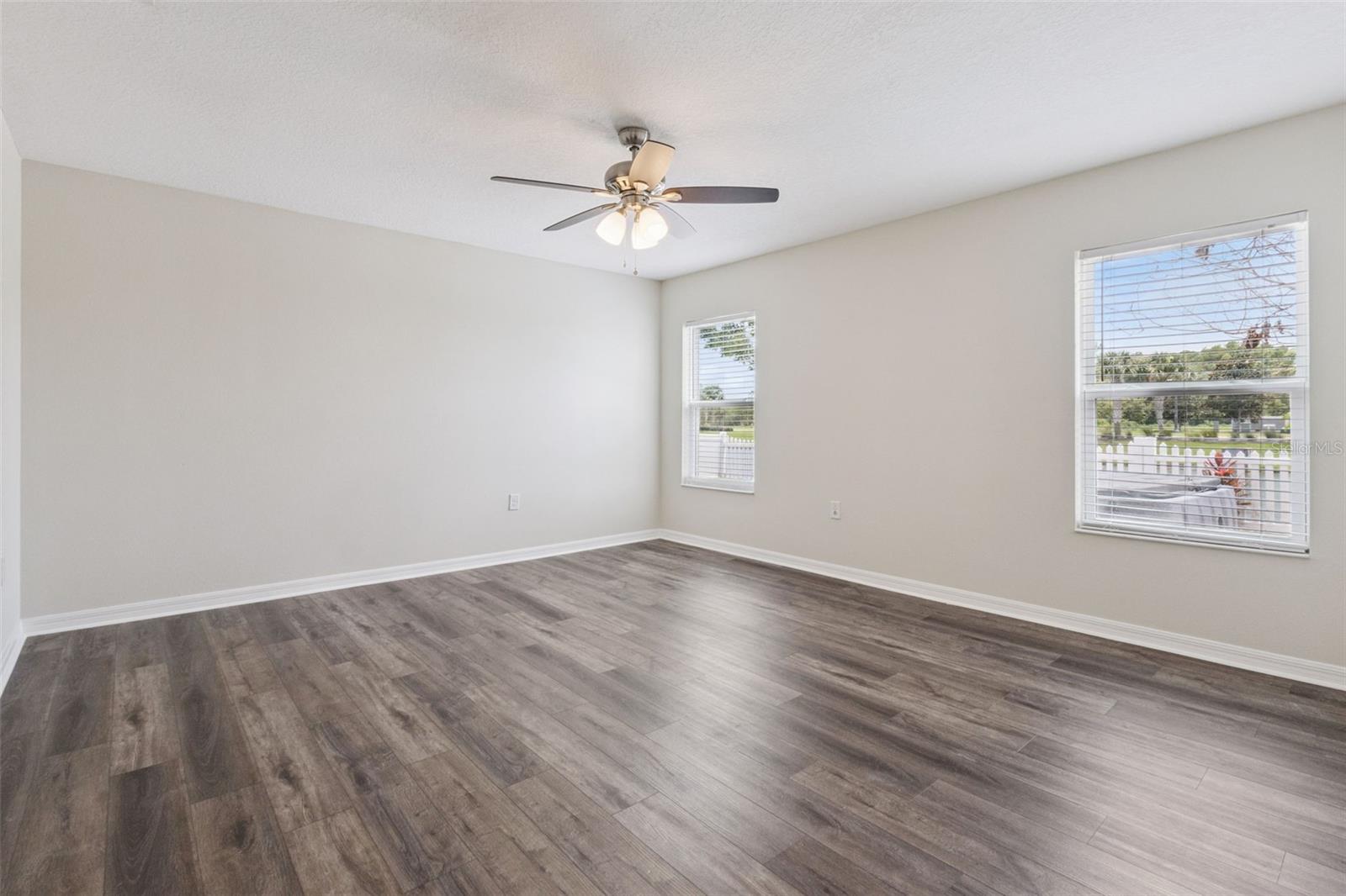 4602 Harvest Row Lane