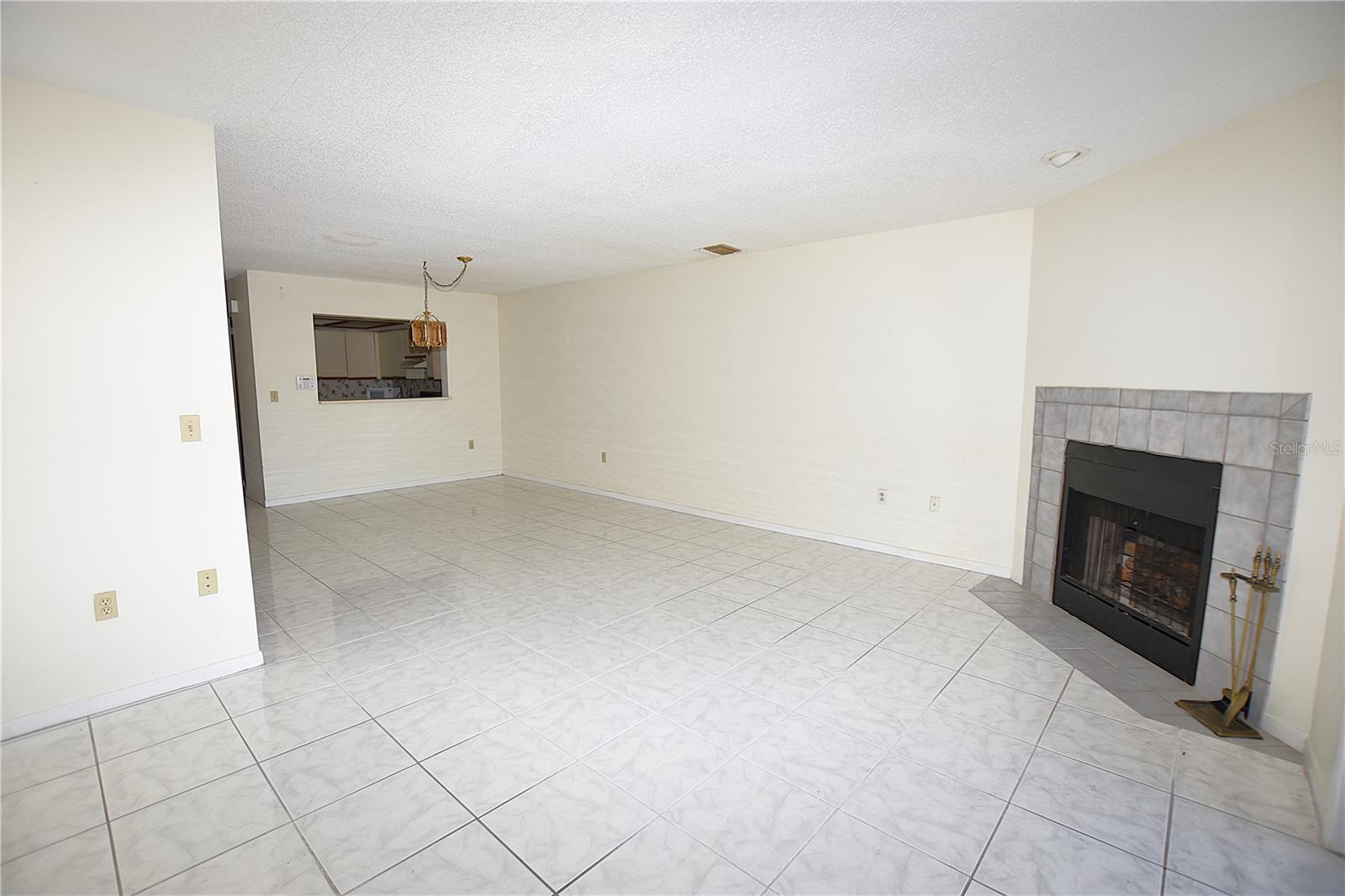 707 Carpenters Way 45
