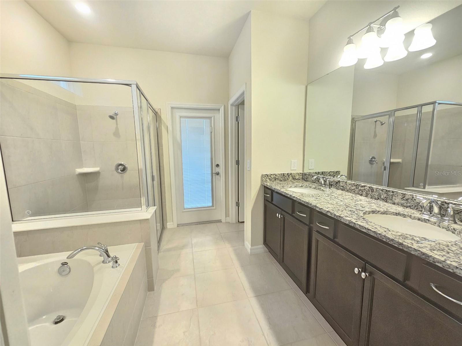 3273 Lilac Way