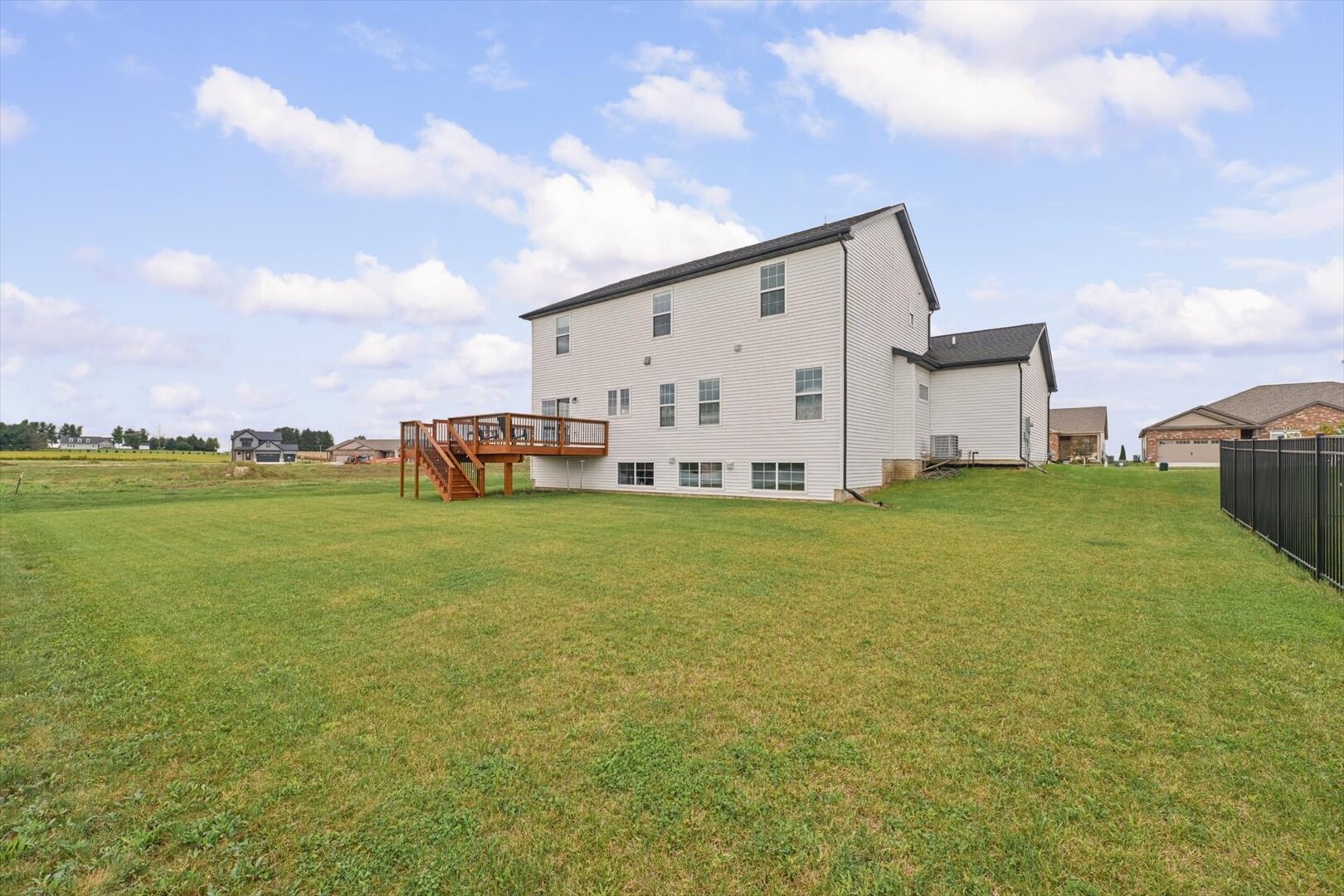 1920 Roseland Drive