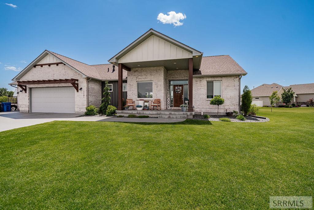 1101 Castle Pines Road