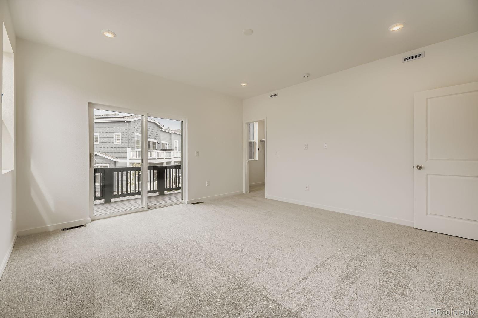 8957 Whiteclover Street