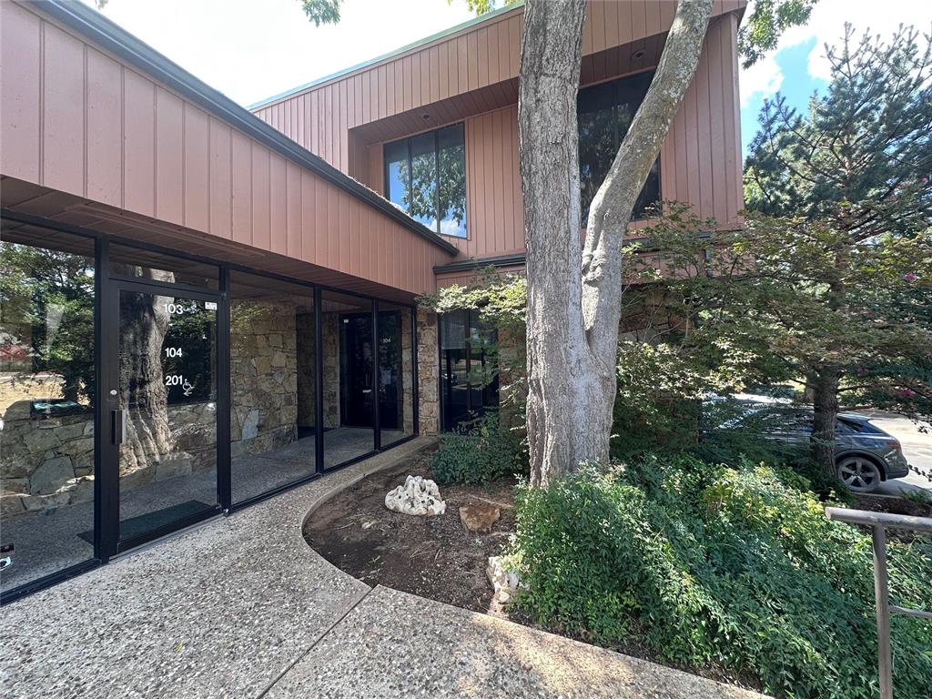 This small office space is located in the quiet Brookhaven neighborhood on the west side of Norman. Plenty of parking is available directly in front of the space. Walk into the waiting area with a sliding glass window providing a great space for a reception area. There are two additional office spaces, and a bathroom. Storage area with shelving. Landlord pays the water/trash and the tenant is only responsible for the electric bill and their phone/internet.
