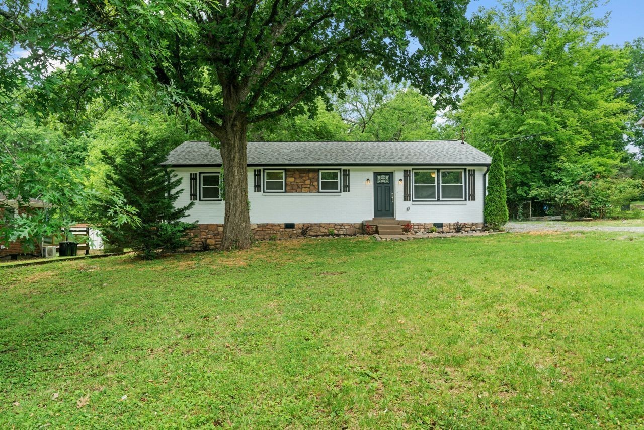 LOCATION, LOCATION, LOCATION! Minutes to i-65, shopping, restaurants. Short drive to downtown and airport. Recently renovated 4 bedroom, 3 full bath home that sits on over 1/2 acre lot. LOTS of natural light. Steps from Anchor High Marina-Rudder restaurant. Recreation Area with park, volleyball, gazebo, and boat ramp just over half a mile away. No HOA!