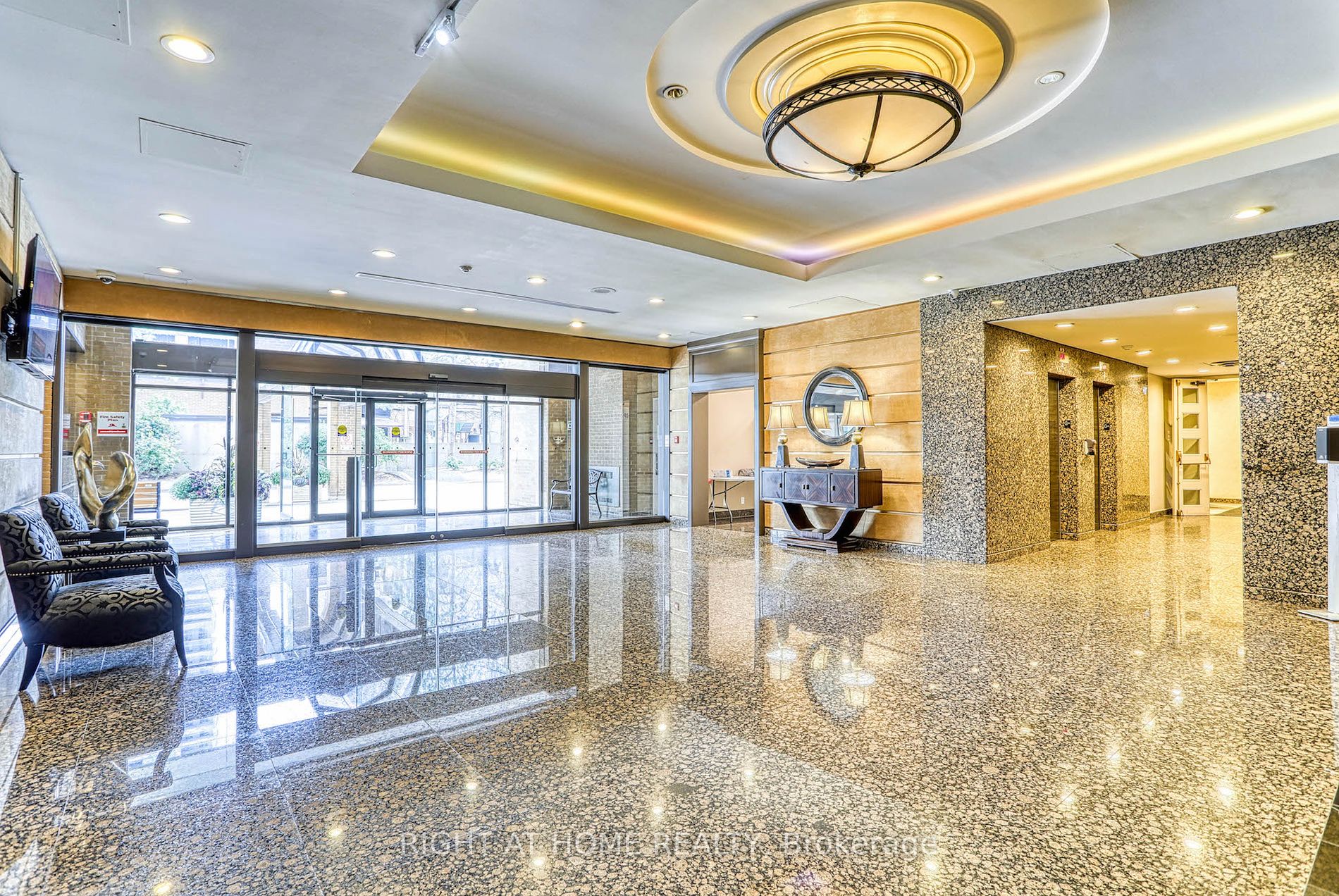 100 Upper Madison Ave 304
