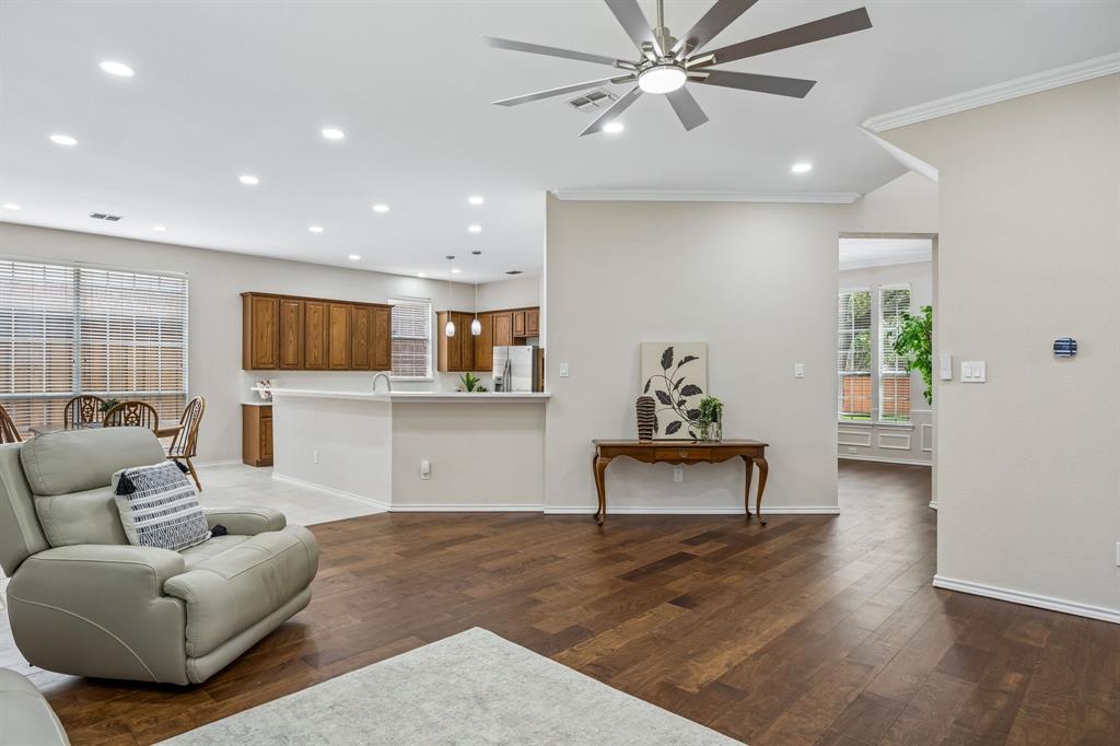 415 Mainsail Drive