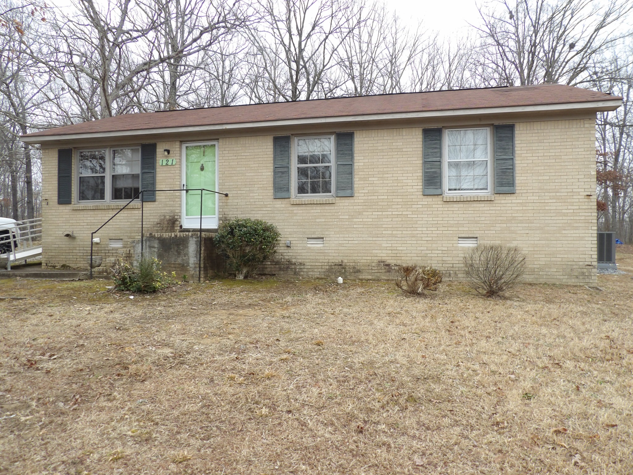 121 Eze Ave