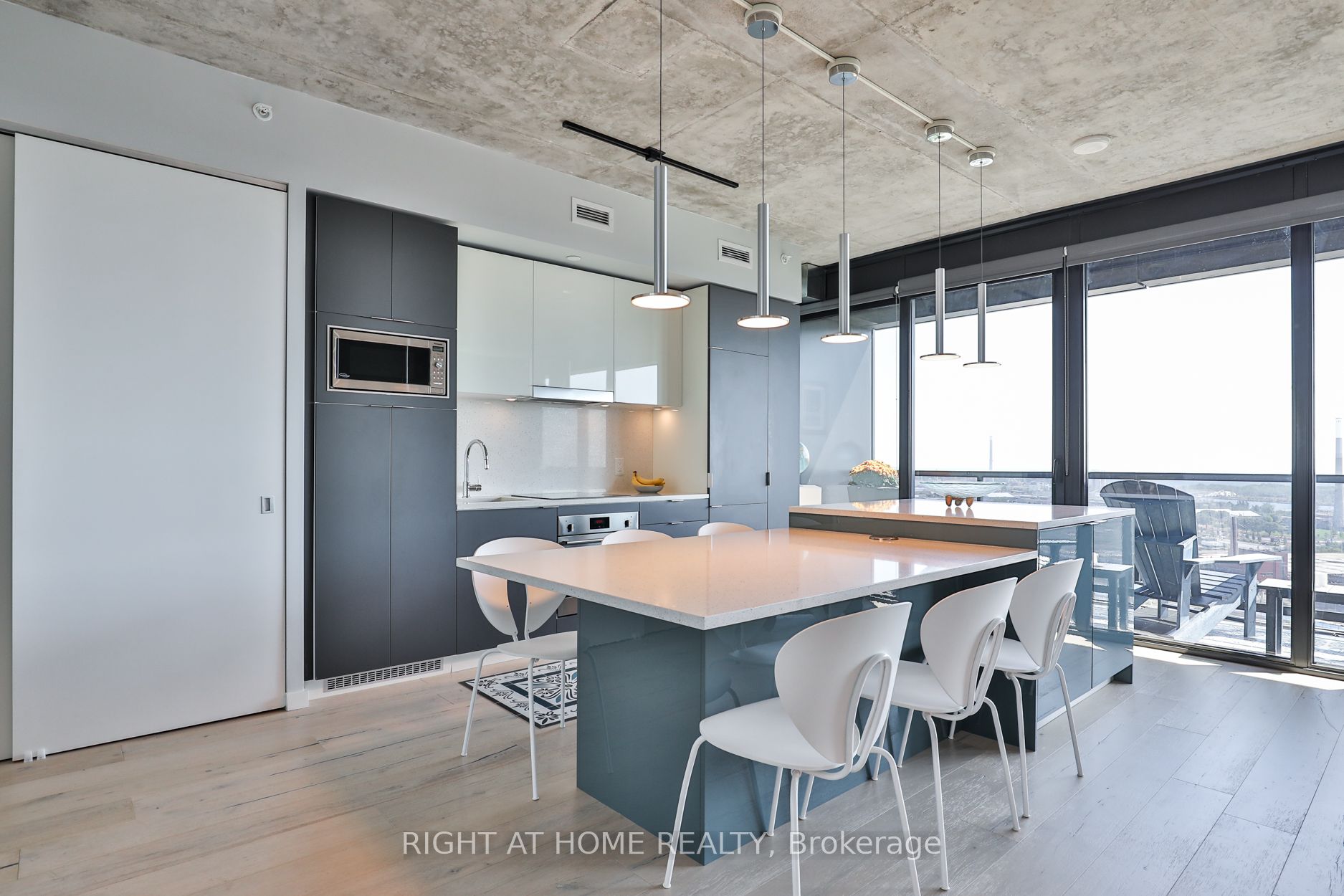 170 Bayview Ave 2509