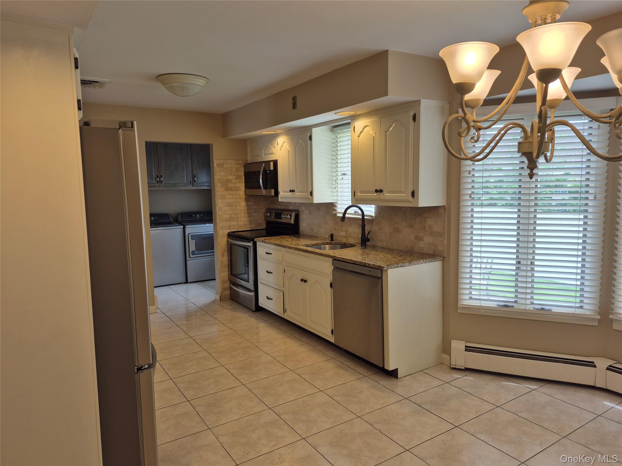 2418 Knob Hill Drive