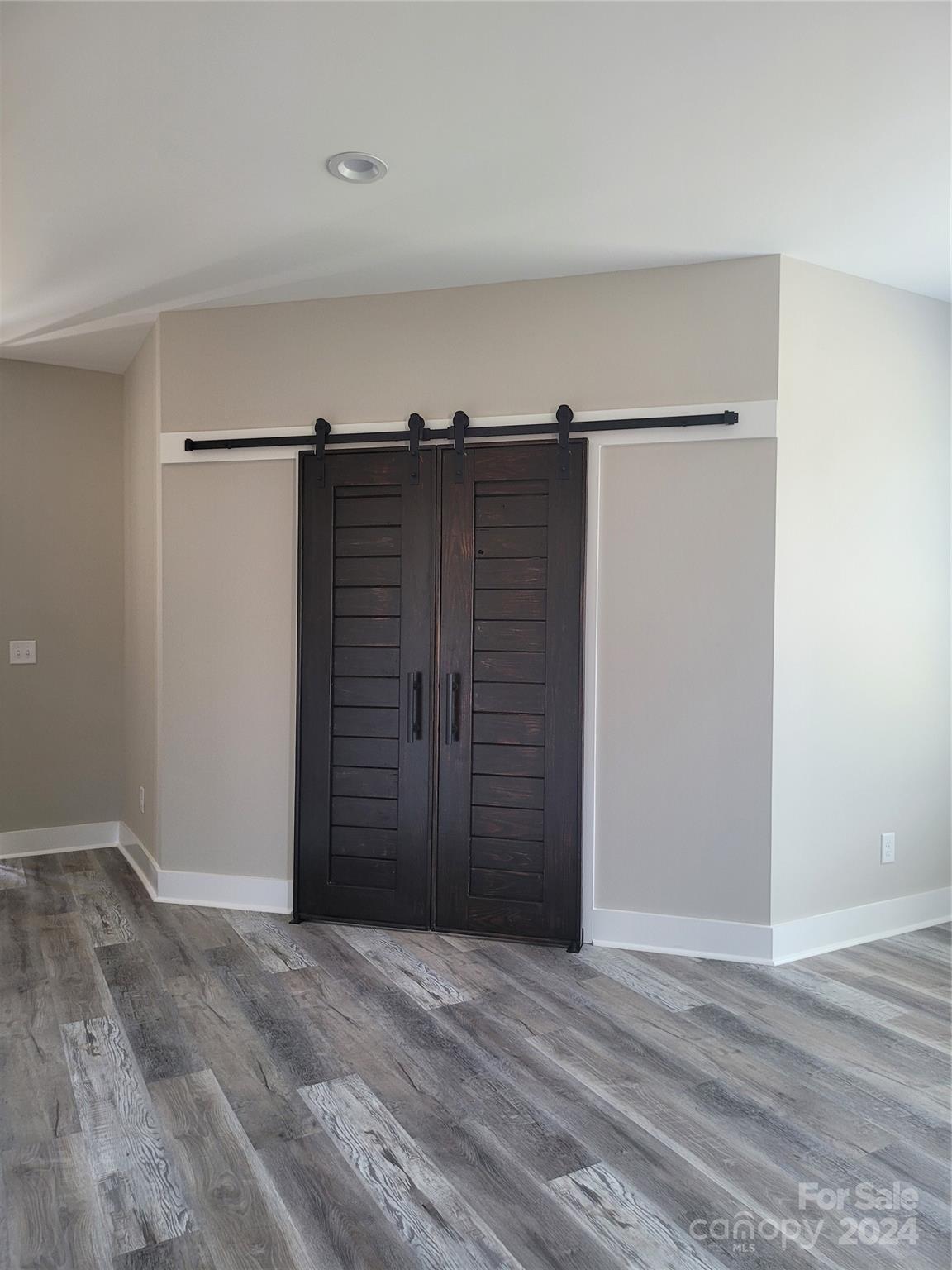 27687 Taylor Lane