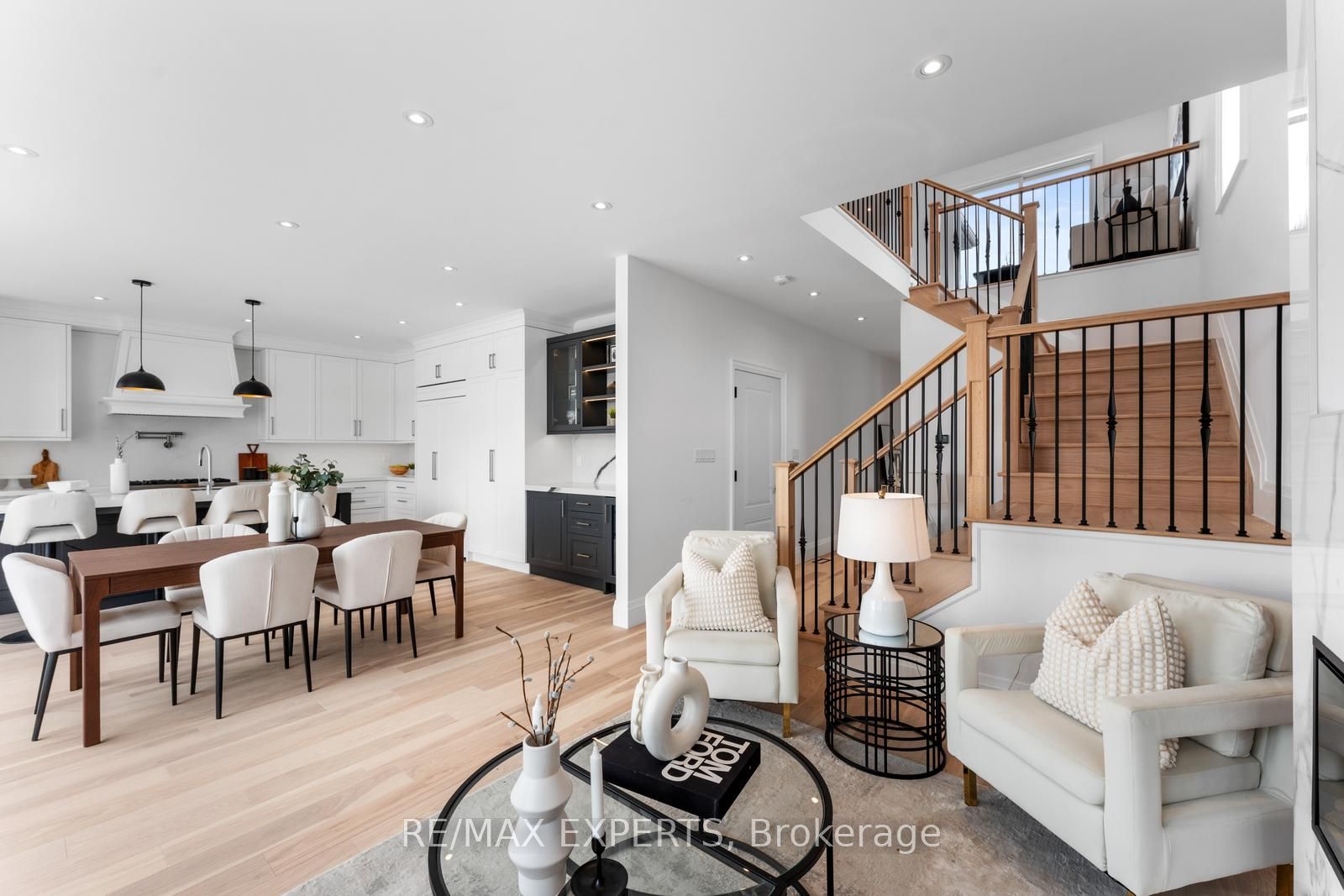 71 Hawkview Blvd