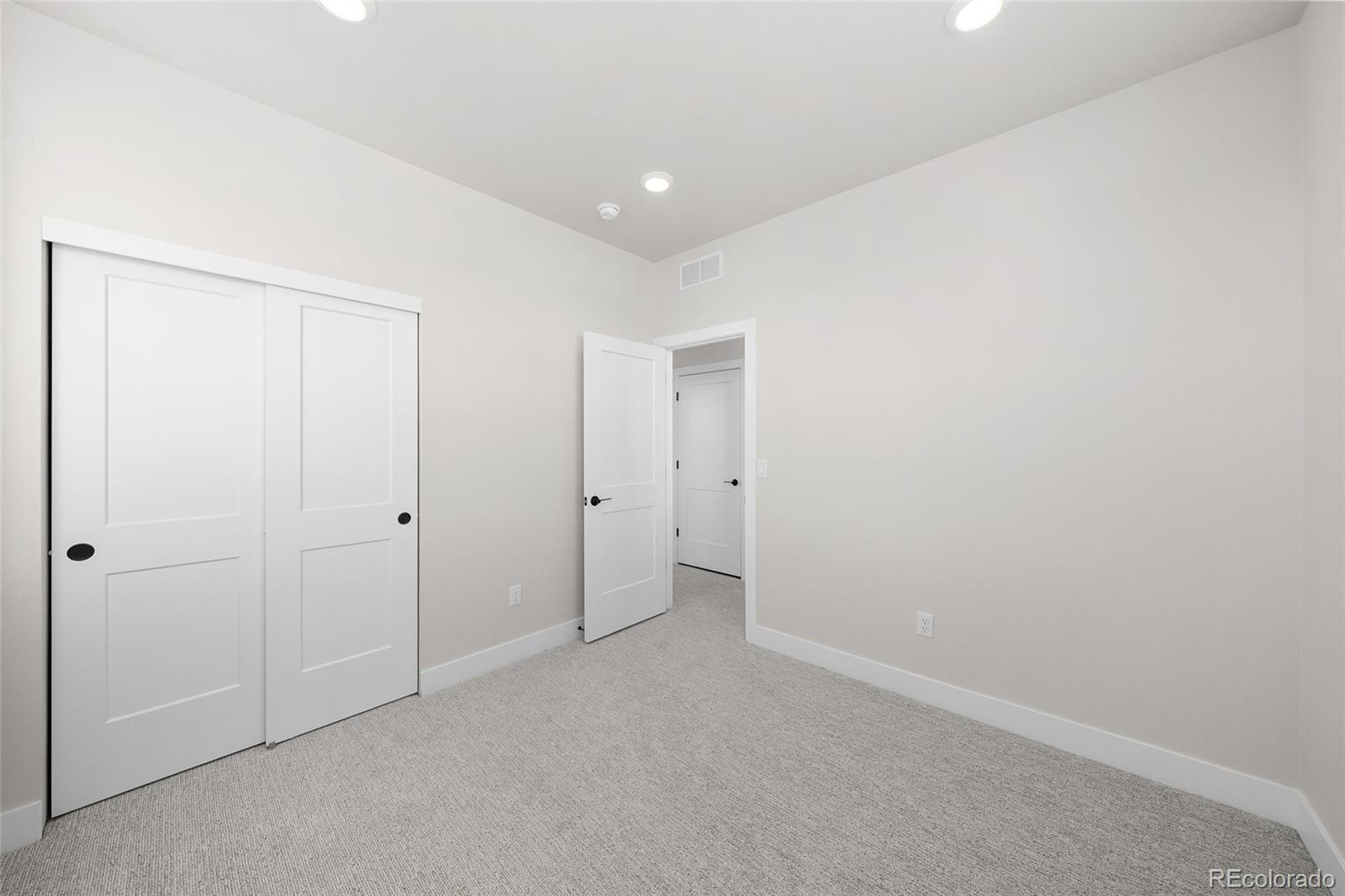 8737 Whiteclover Street