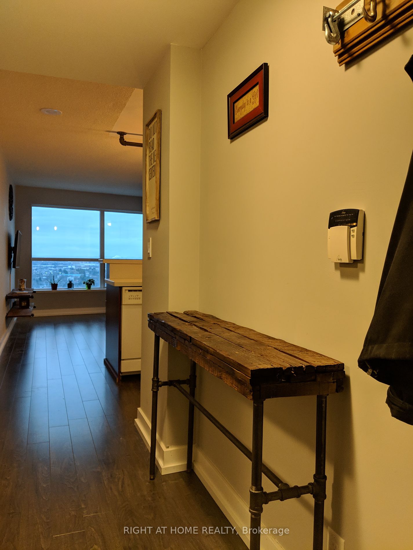 38 Lee Centre Dr 2515