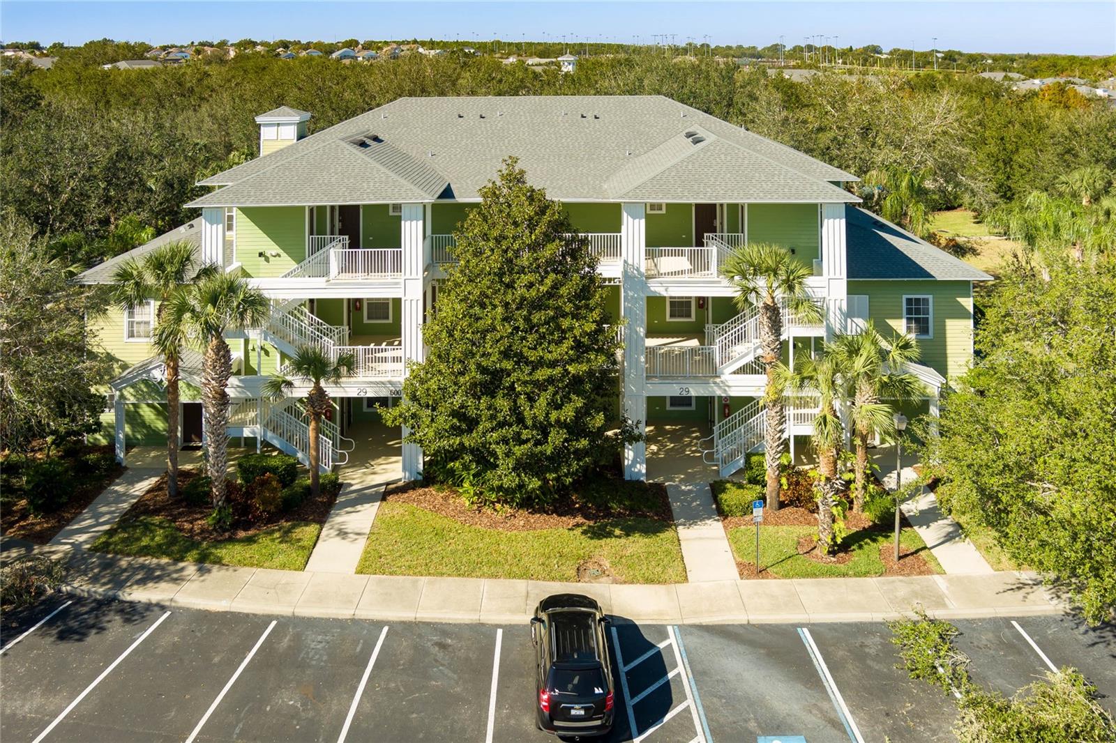 608 Gran Bahama Boulevard 608