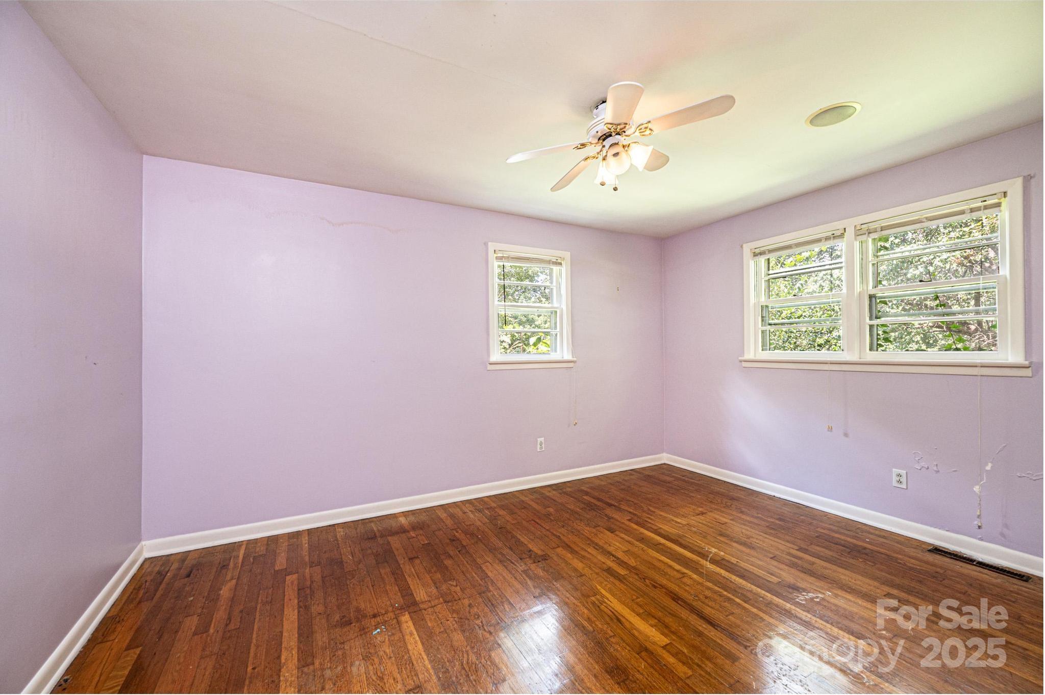 1460 23rd Avenue Place NE