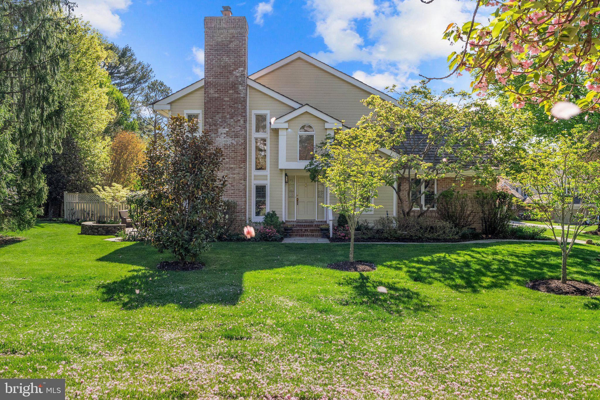 1 Old Boxwood Ln  