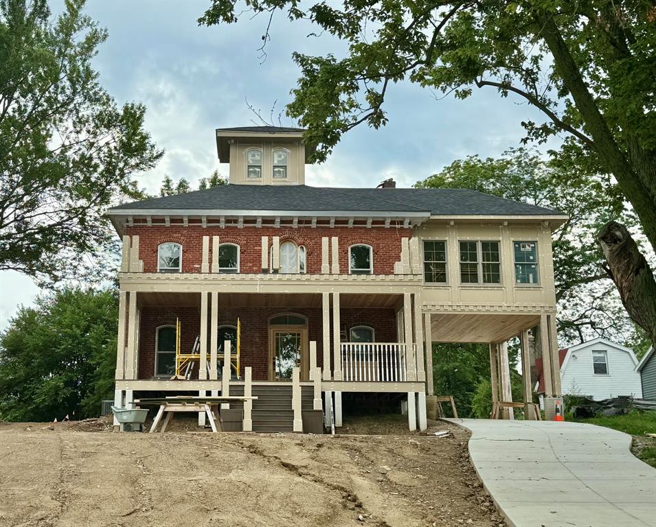 Stunning elevated lake views on rare oversized estate-sized lake lot.Historic Round Lake masterpiece enters final phase of renovation & upgrade.  'Towne House' (named for original owner, Dr Nathan Towne, circa 1840) comprehensive renovation and upgrading project was undertaken to create a truly comfortable, modern, family entertaining Michigan Lake Home, suitable for year-round enjoyment, while retaining the charm and beauty of the original historic home.Thoughtfully upgraded with modern floorplan, AC, heating, insulation, plumbing, and electrical.Option available for Buyer to use lake & dock now while you wait to close.Builder closing contribution incentive available, inquire now for details12-Month Builder Home Warranty IncludedViewings and offers encouraged!