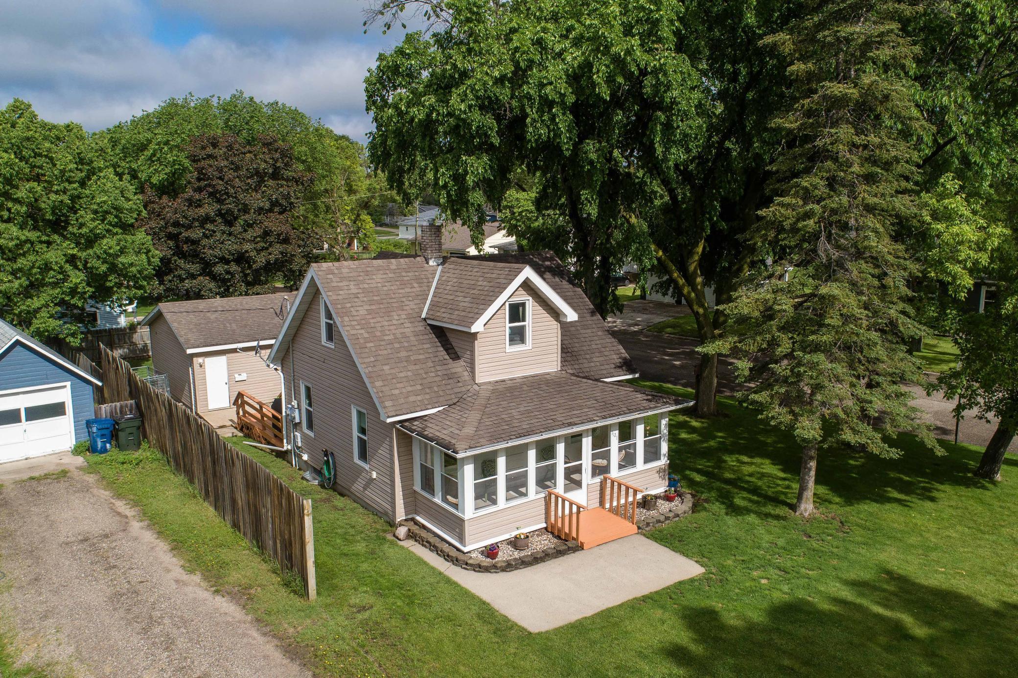 1121 N Cleveland Avenue