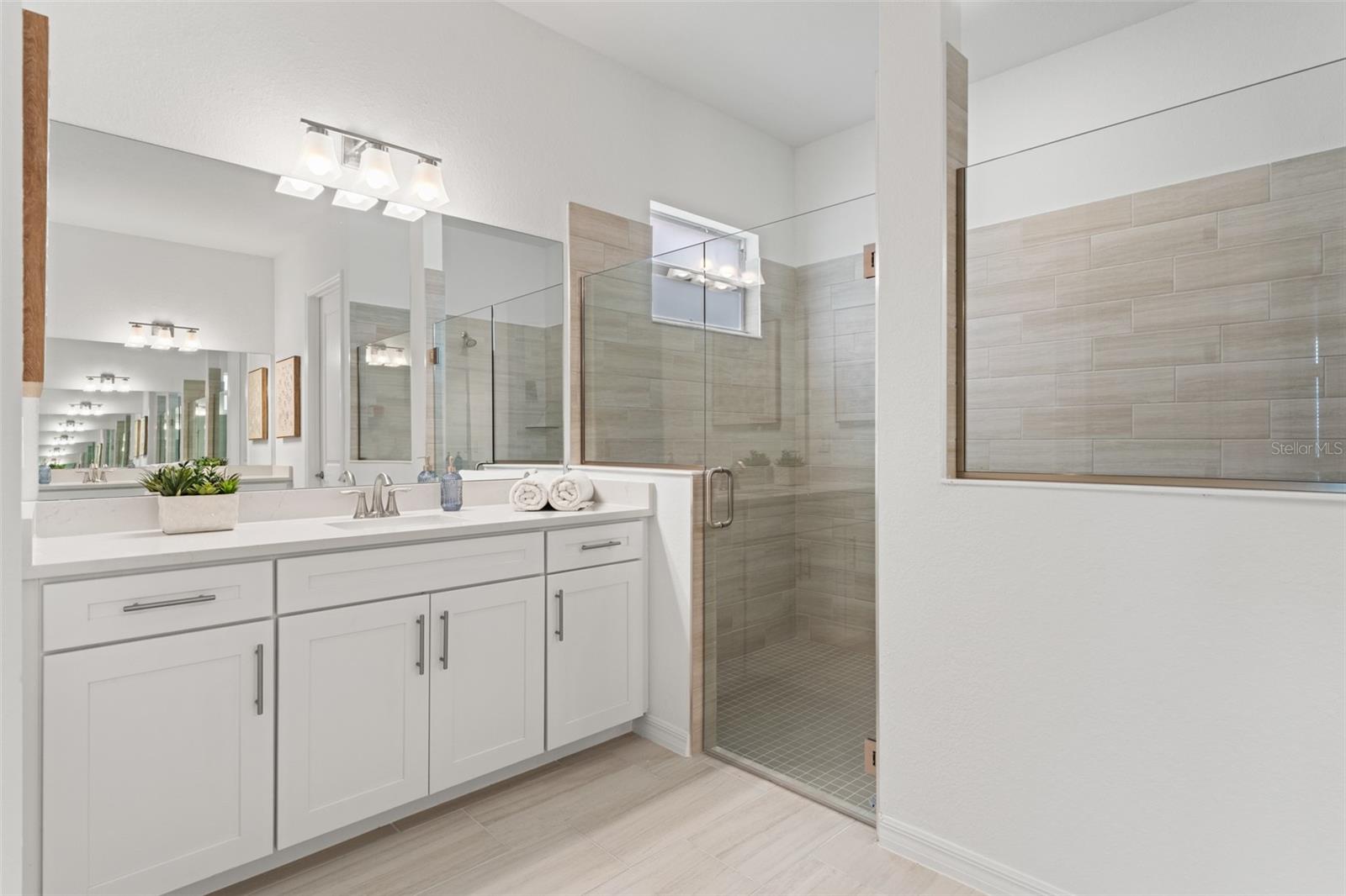 5535 Lightning Whelk Lane