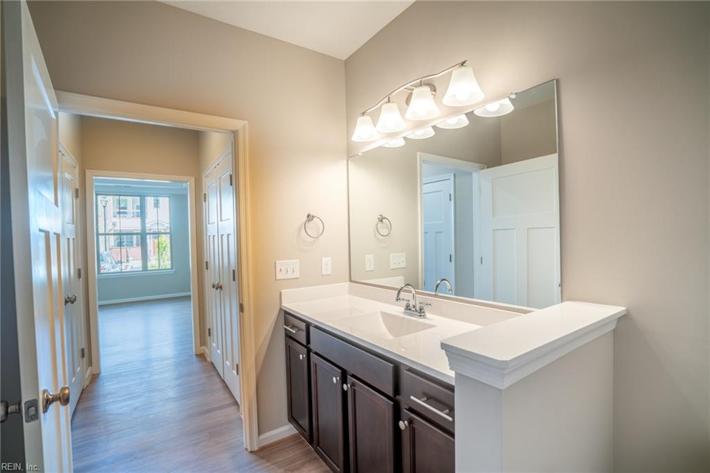 1504 Kathy Ann Way E 1504