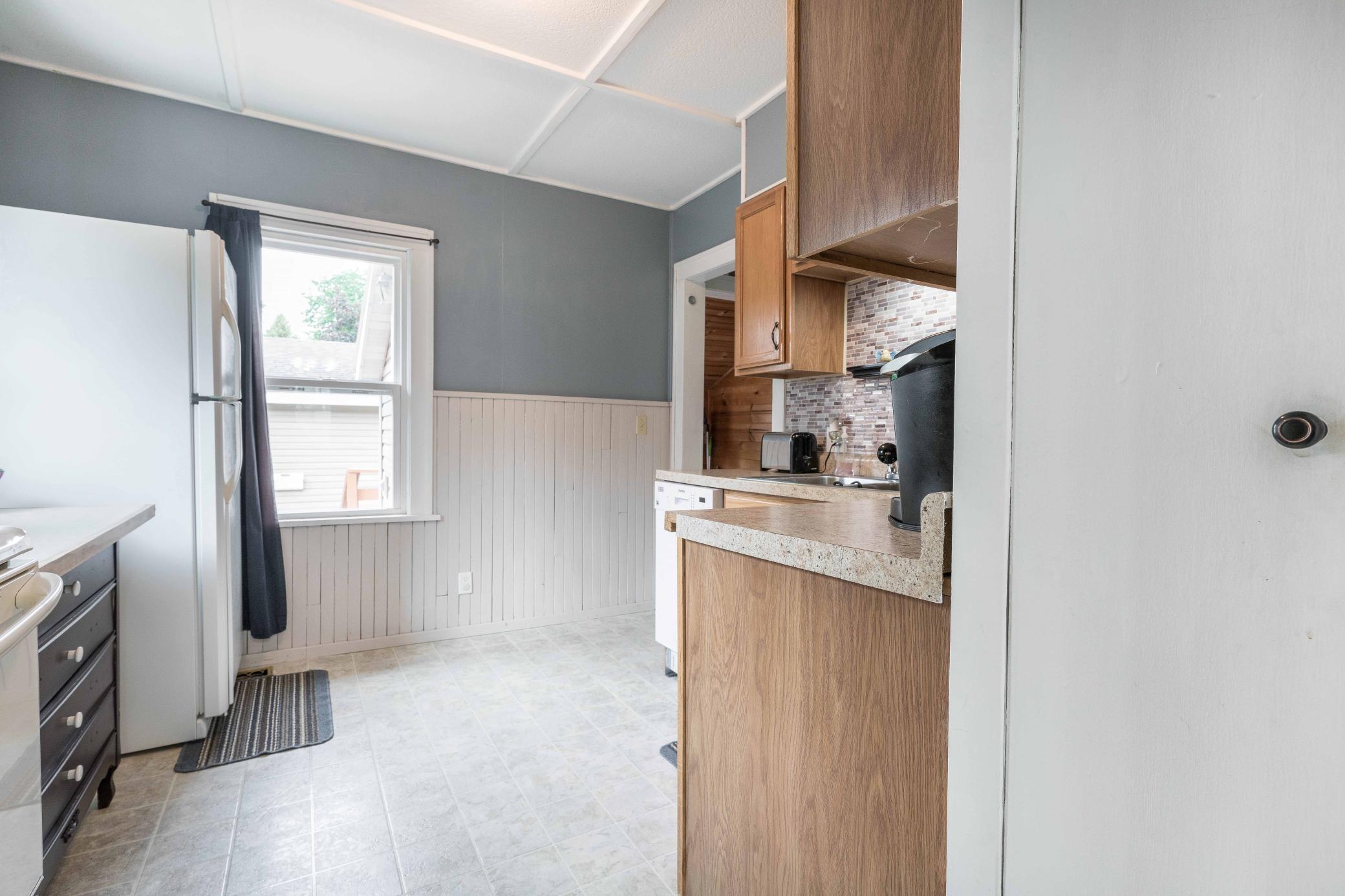 1121 N Cleveland Avenue