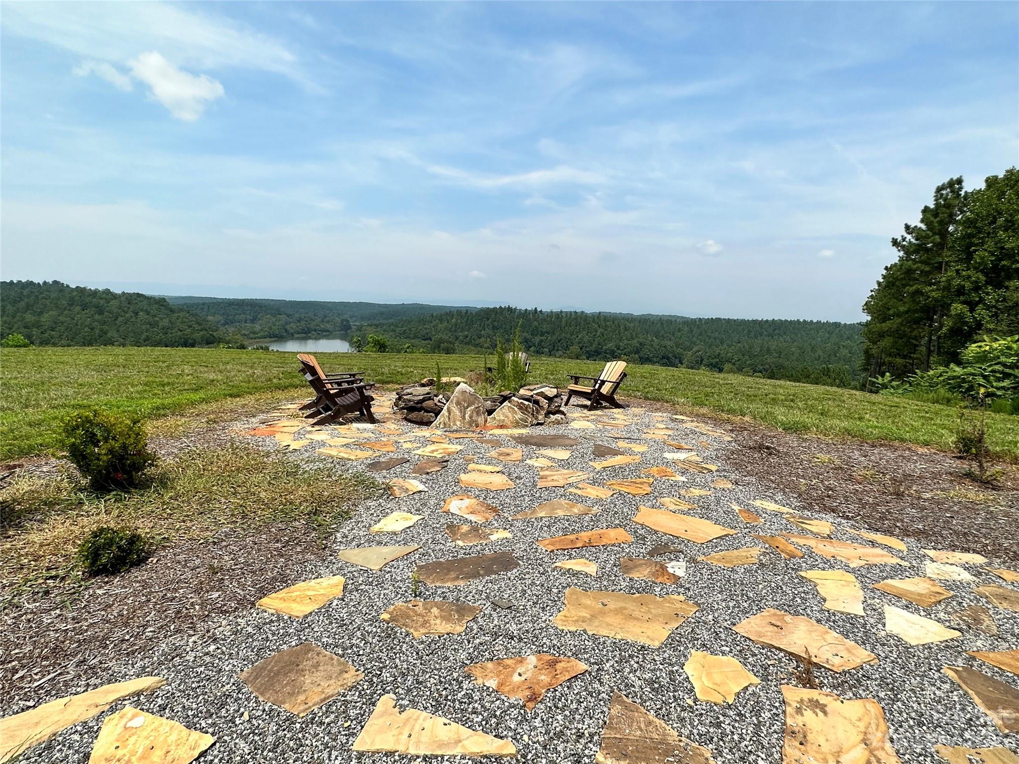 100 Shortoff Trail NW