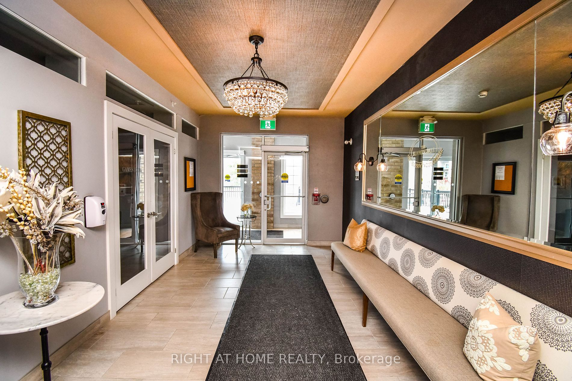 40 S Ferndale Dr 409