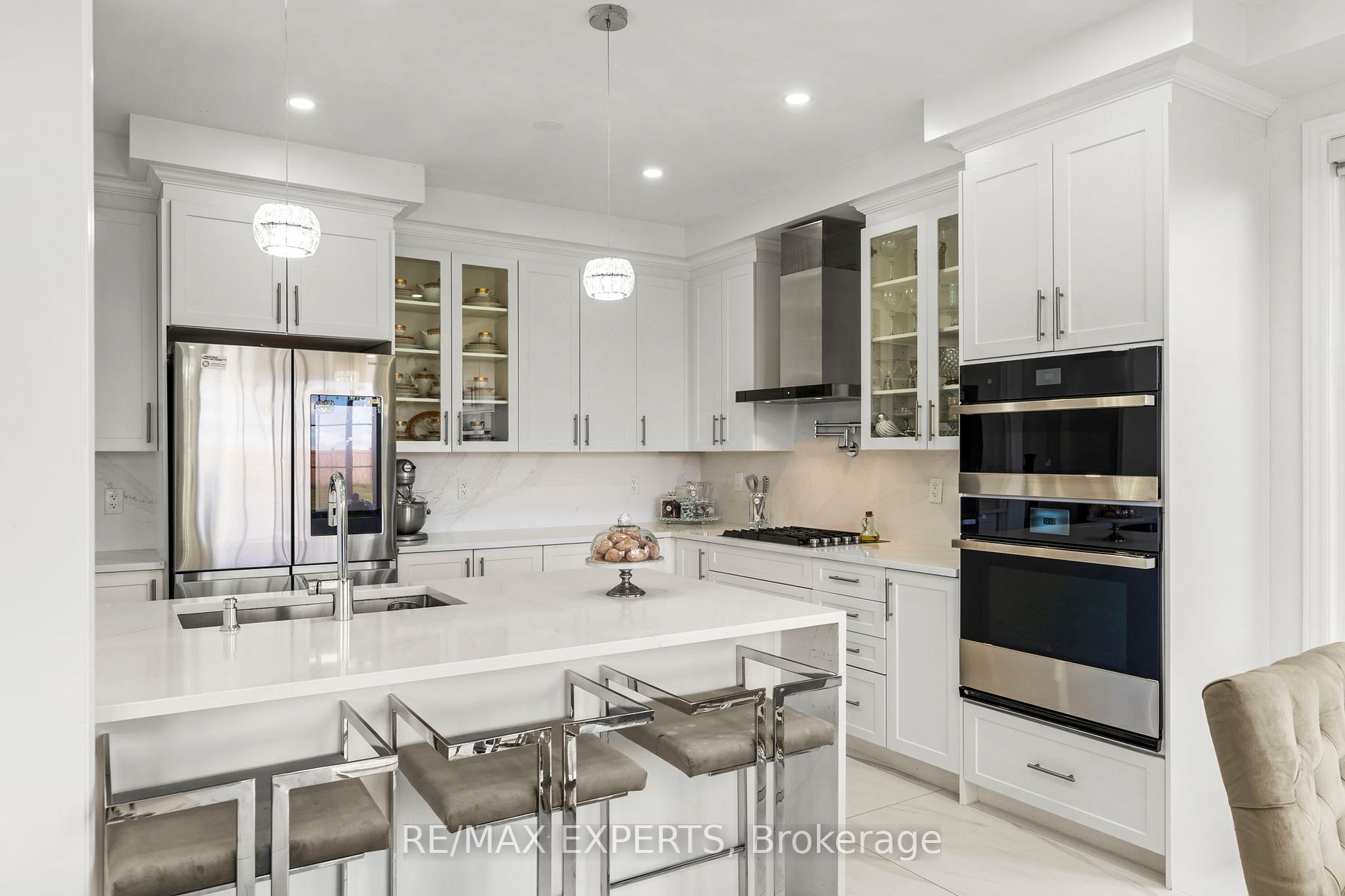 324 W Windfields Farm Dr