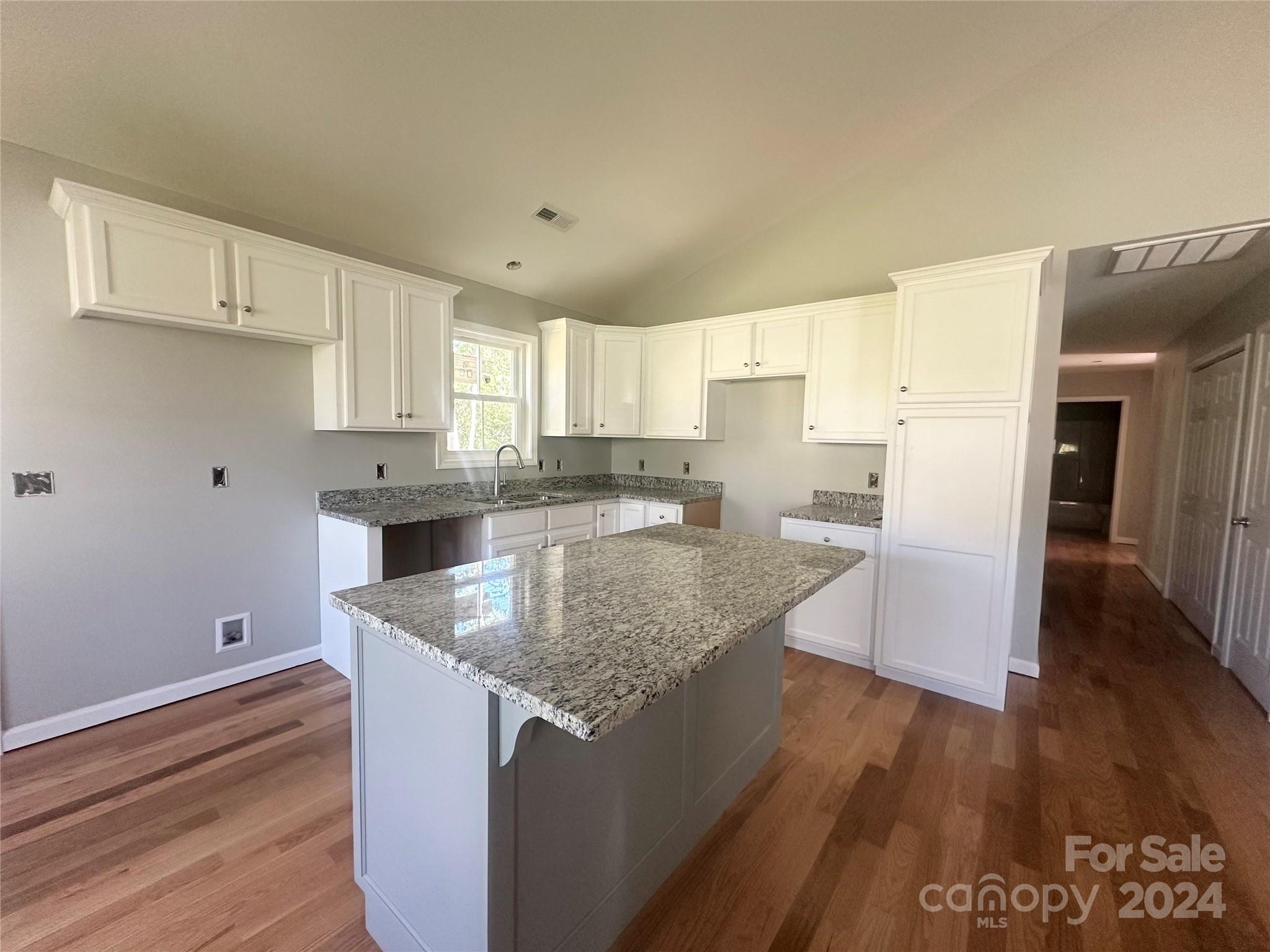 132 Buck Shoals Circle