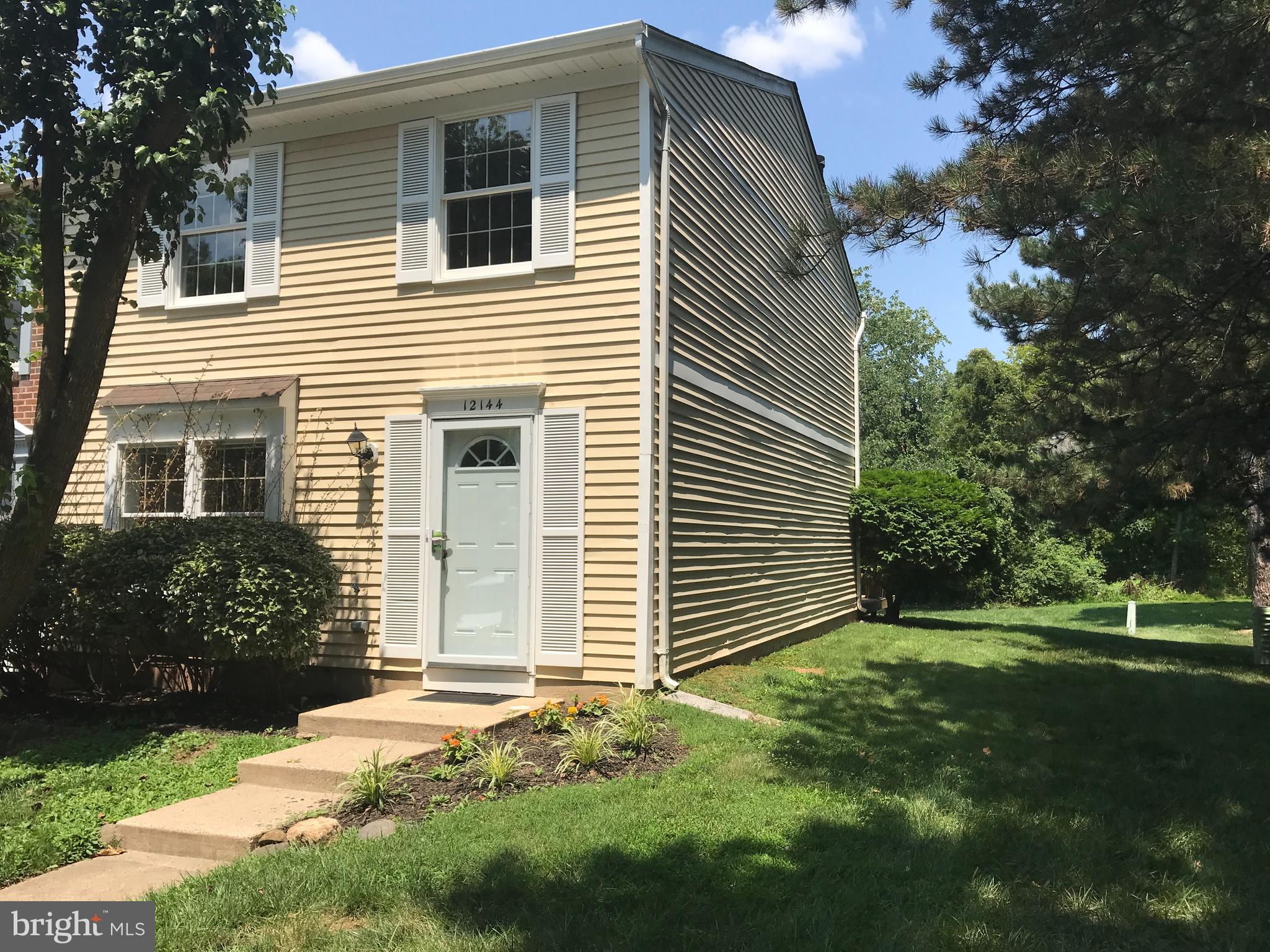 Two story end-unit townhome with spacious backyard, 2 designated parking spaces and new roof. Conveniently located near Fairfax County Pkwy, and only 2 miles to metro station and Reston Town Center. The main level has recessed lighting throughout and includes a living room with large windows and kitchen with stainless steel appliances. Located off the kitchen is the dining room, and the family room includes a wood-burning fireplace and access to backyard. Also on the main level is a powder room and laundry closet with Whirlpool washer and dryer. The upper level has 3 bedrooms and is carpeted throughout and features a primary bedroom with walk-in closet, plus 2 closets and an en-suite full bathroom. The exterior of the home features a wood deck with corner bench, freshly painted shed, and open backyard to common area. Close to several Reston shopping centers and major commuter roads!