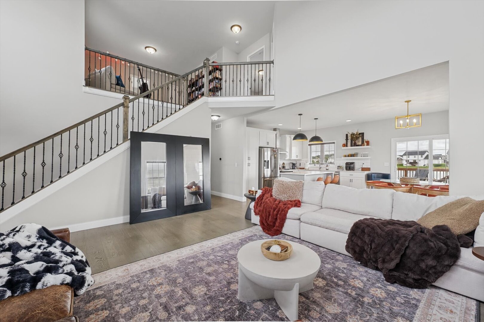 1920 Roseland Drive
