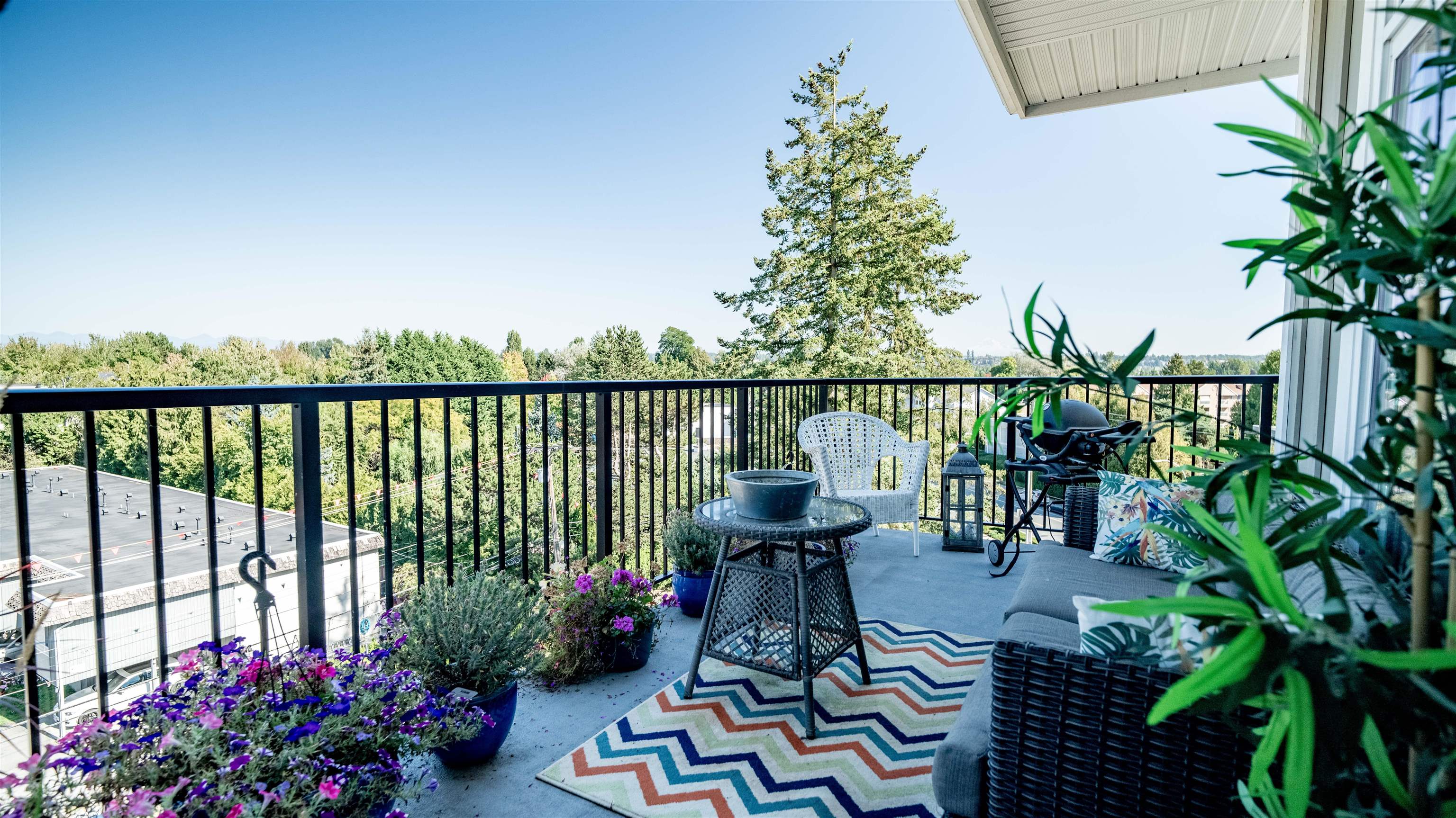 20696 Eastleigh Crescent 503